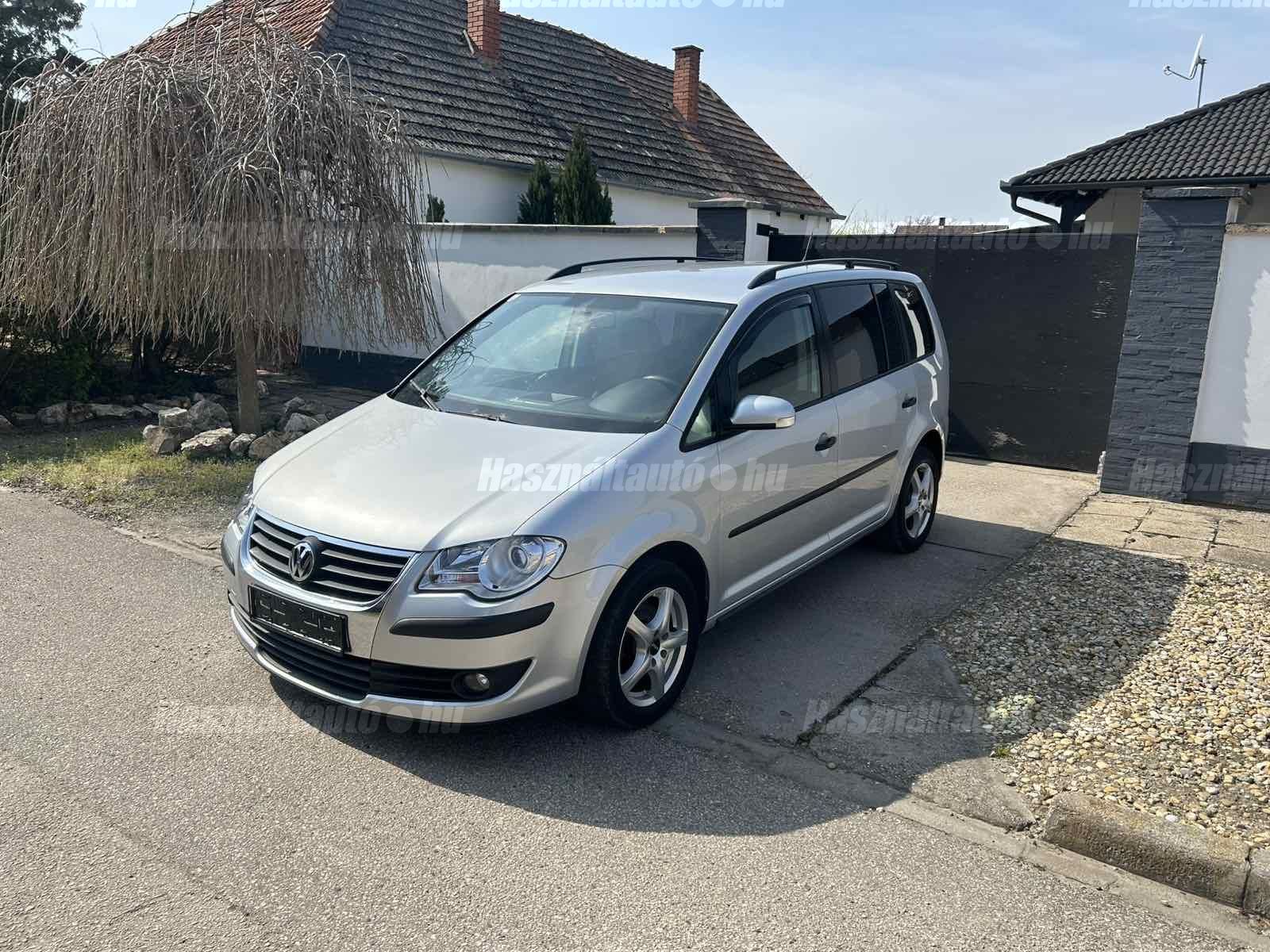 VOLKSWAGEN TOURAN 2009/7 - 1