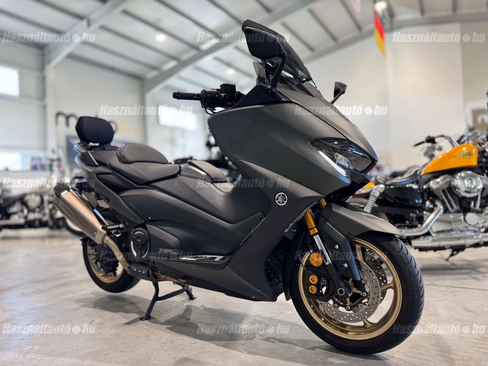 YAMAHA TMAX 2021/6 - 1