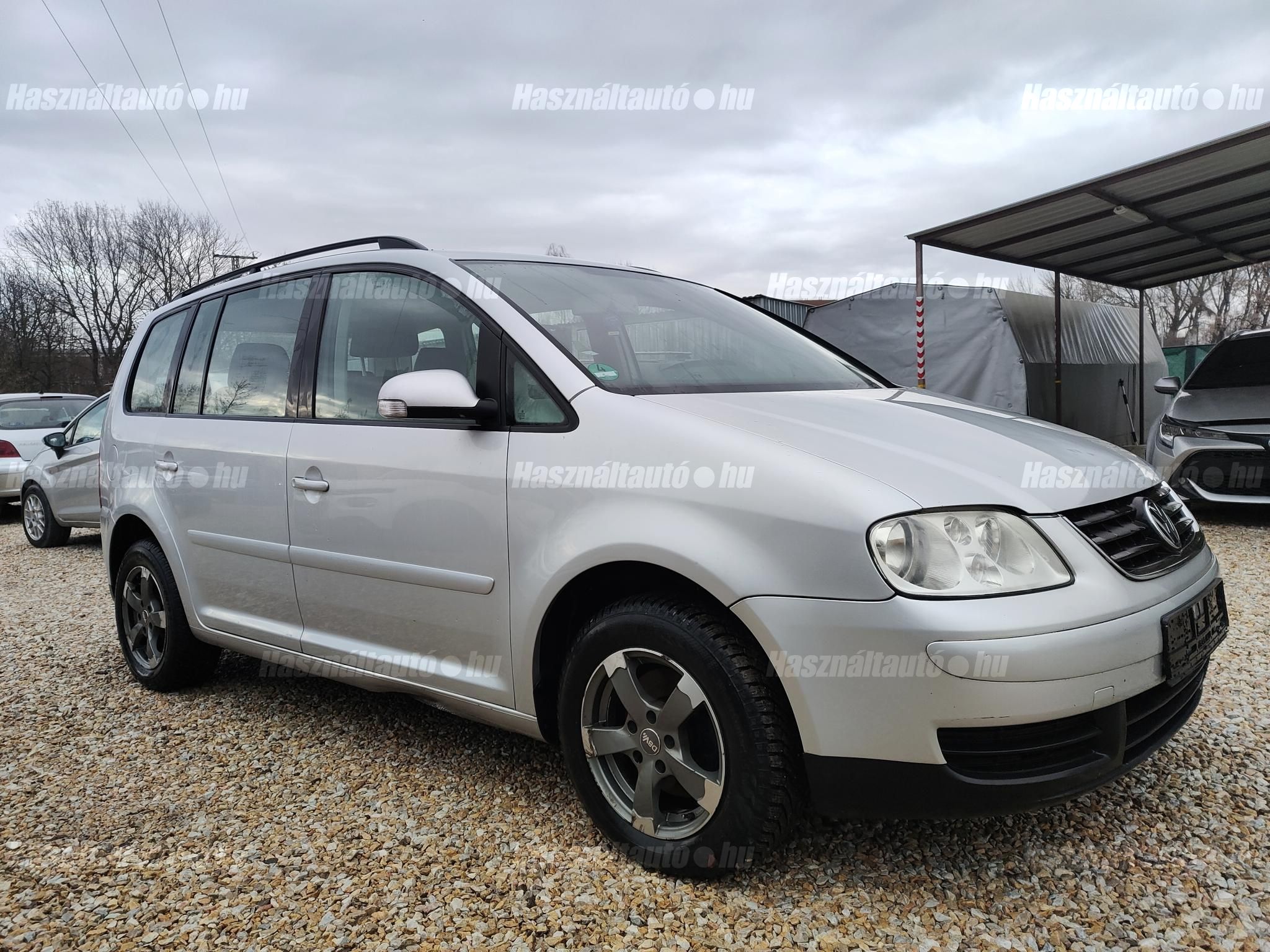 VOLKSWAGEN TOURAN 2006/8 - 1