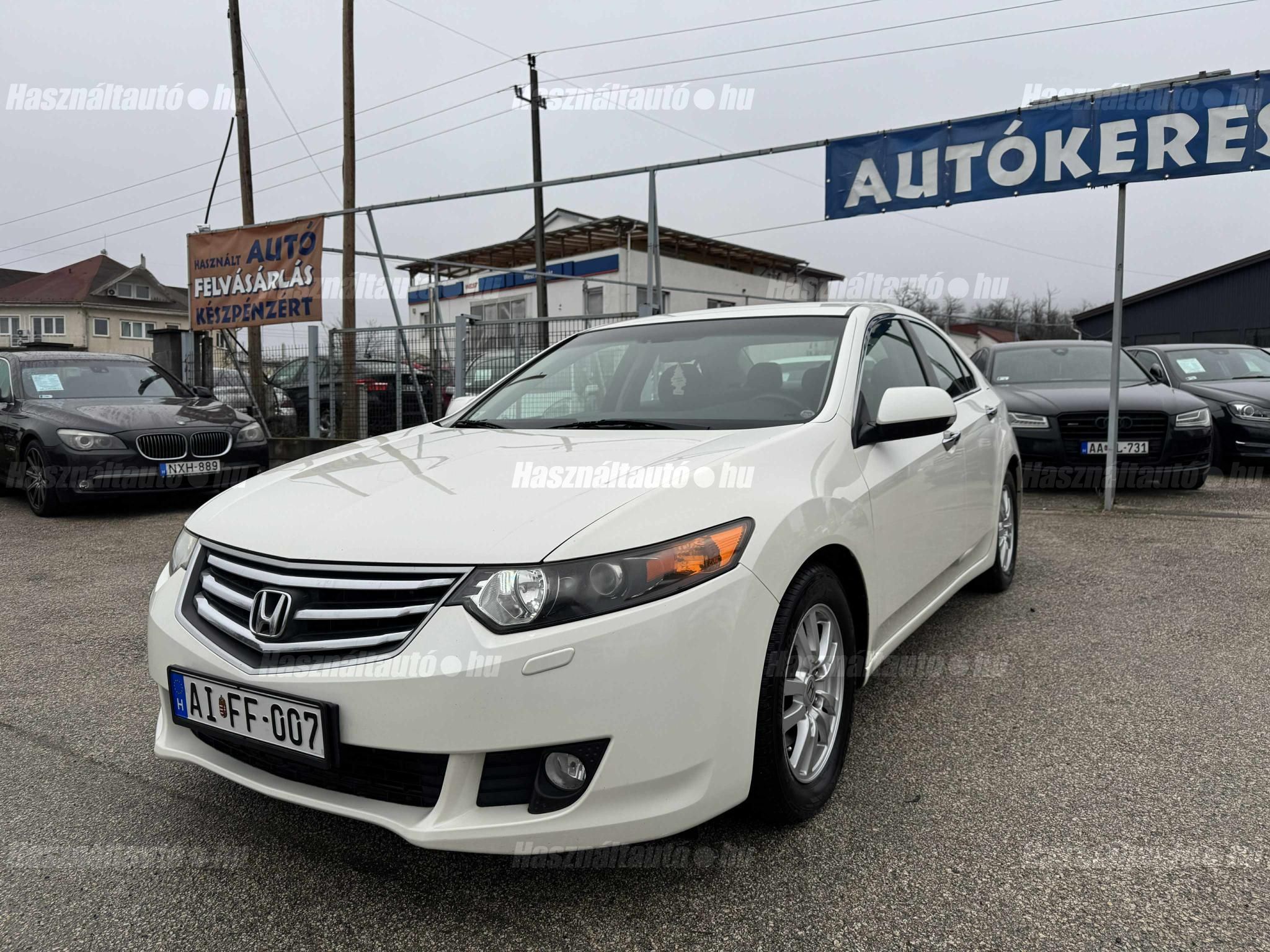 HONDA ACCORD 2010 - 1