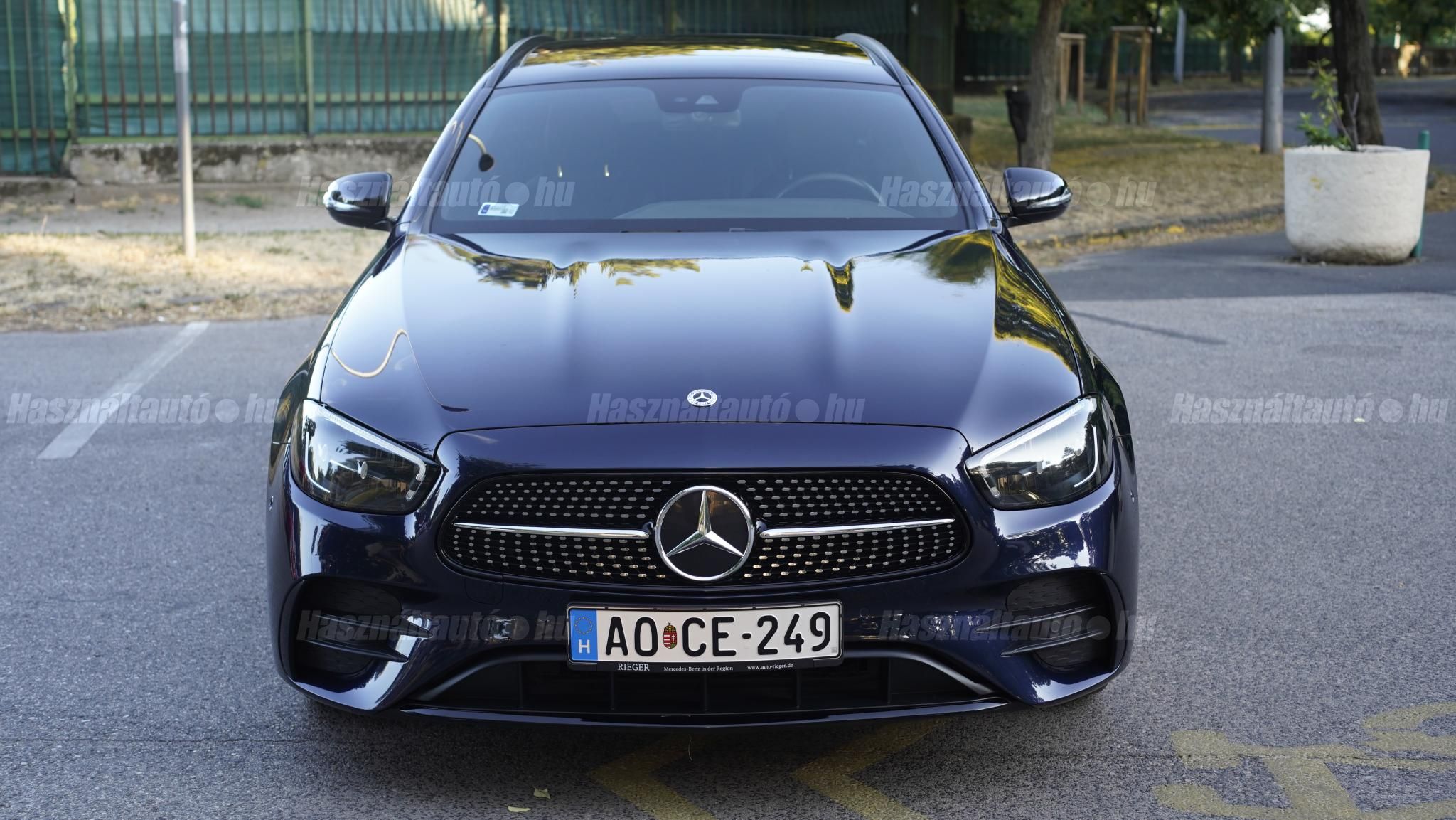 MERCEDES-BENZ E-OSZTÁLY 2022/7 - 1