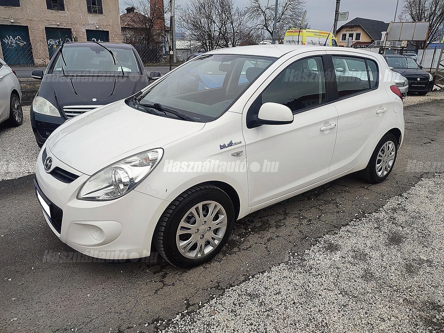 HYUNDAI I20 2012/6 - 1