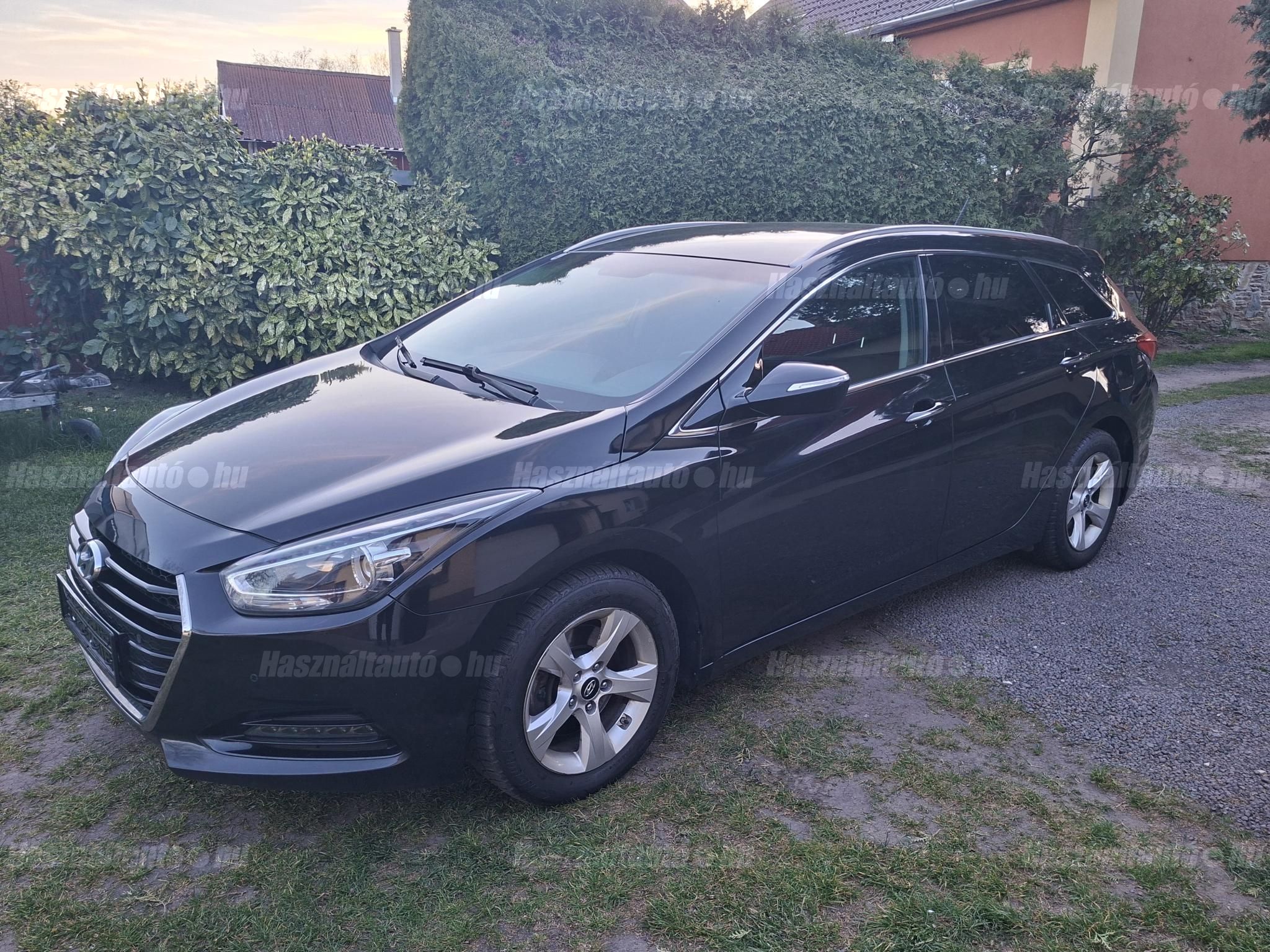 HYUNDAI I40 2017/4 - 1