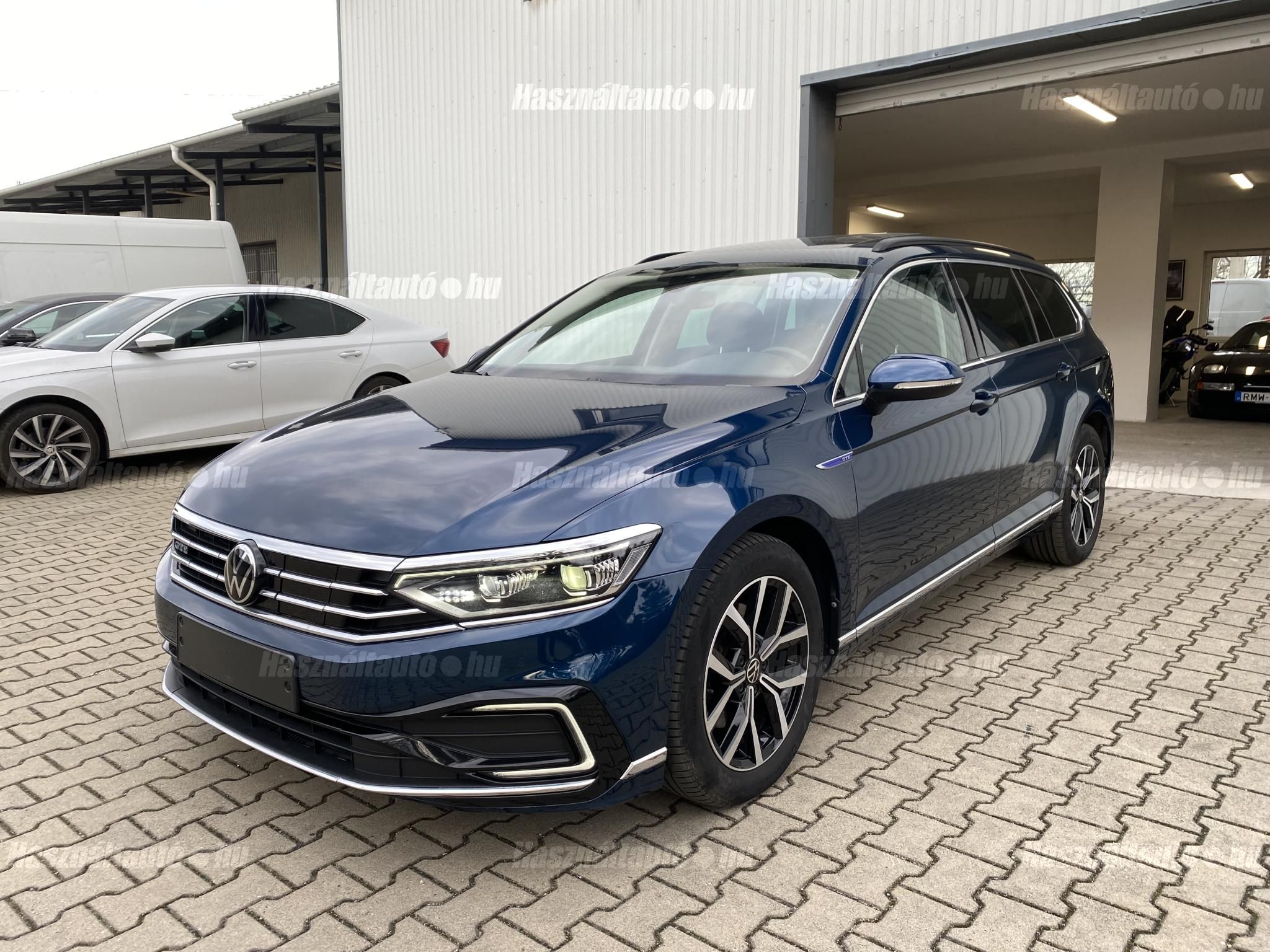 VOLKSWAGEN PASSAT 2022/1 - 1