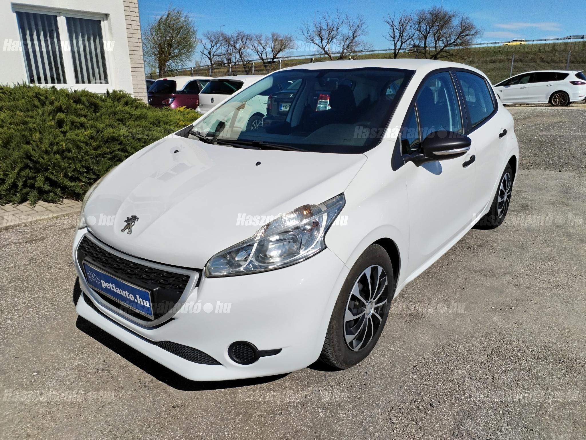 PEUGEOT 208 2013/6 - 1