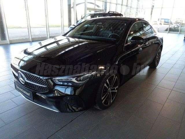 MERCEDES-BENZ CLA 180 2024/4 - 1