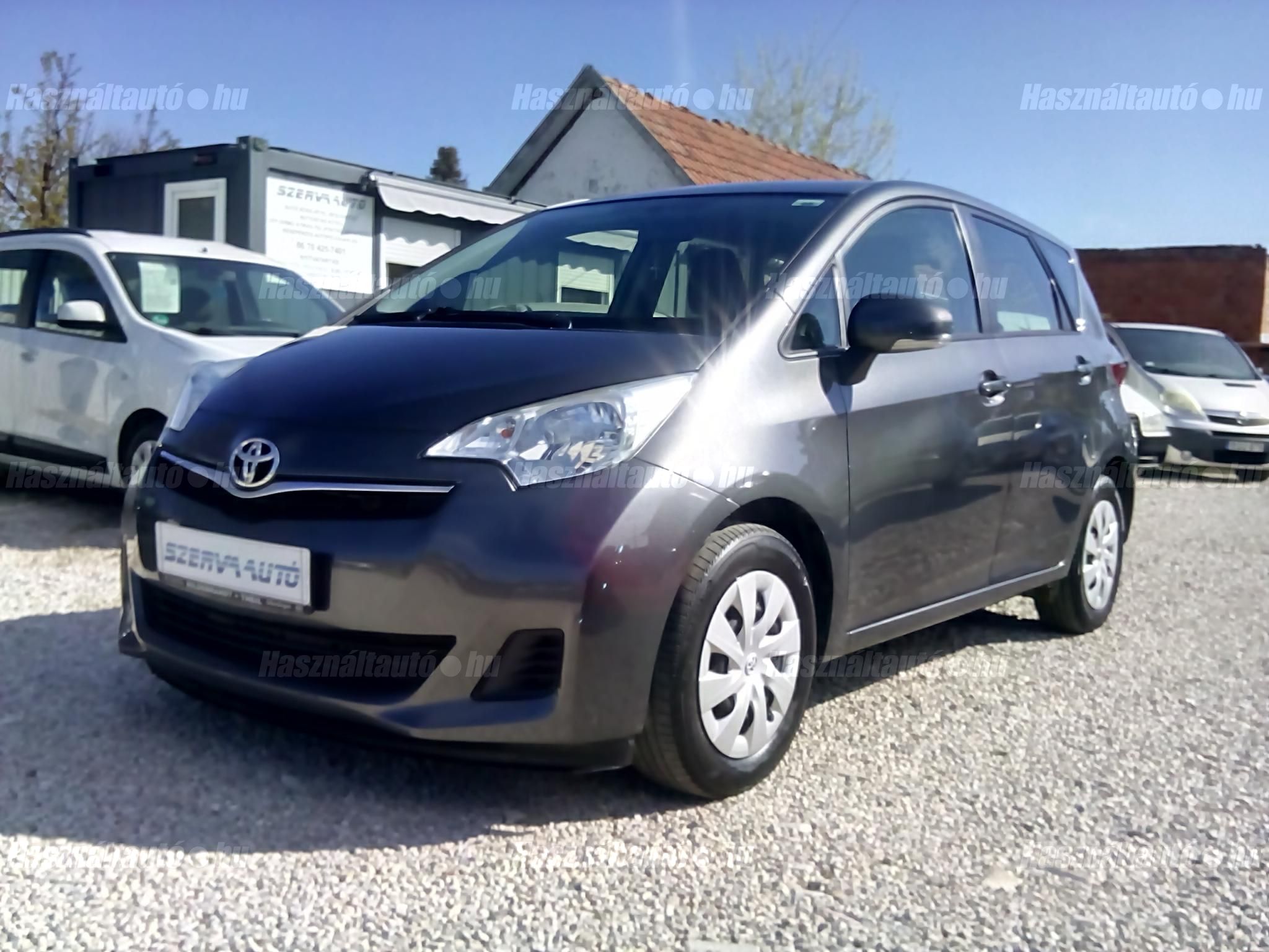 TOYOTA VERSO-S 2013/9 - 1