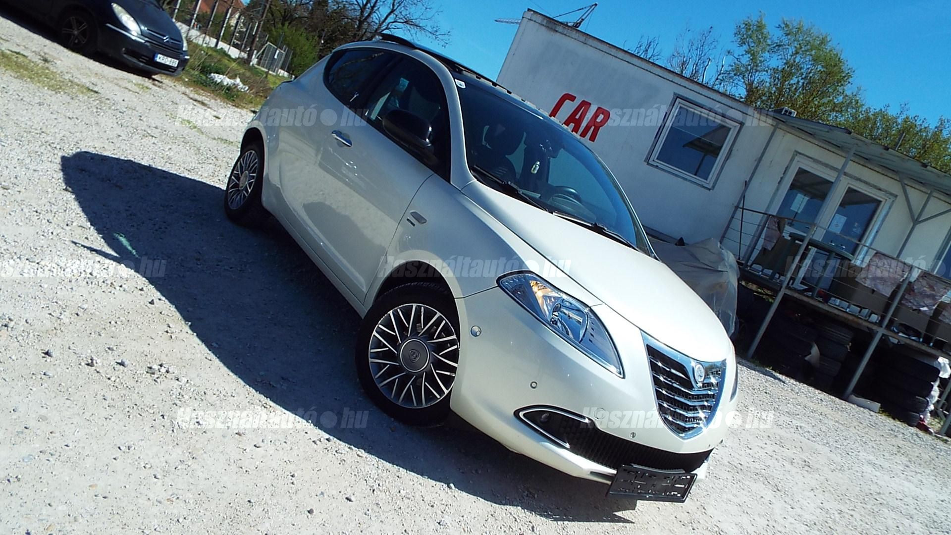 LANCIA YPSILON 2012/1 - 1