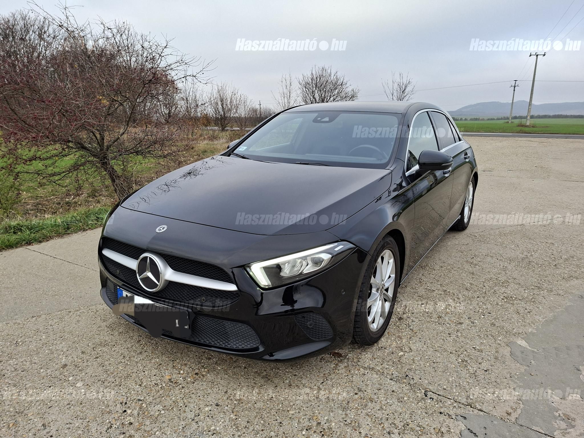 MERCEDES-BENZ A 180 2019/6 - 1