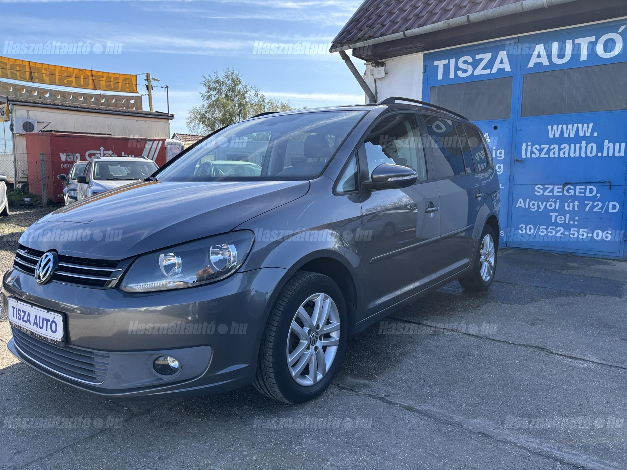 VOLKSWAGEN TOURAN 2010/9 - 1
