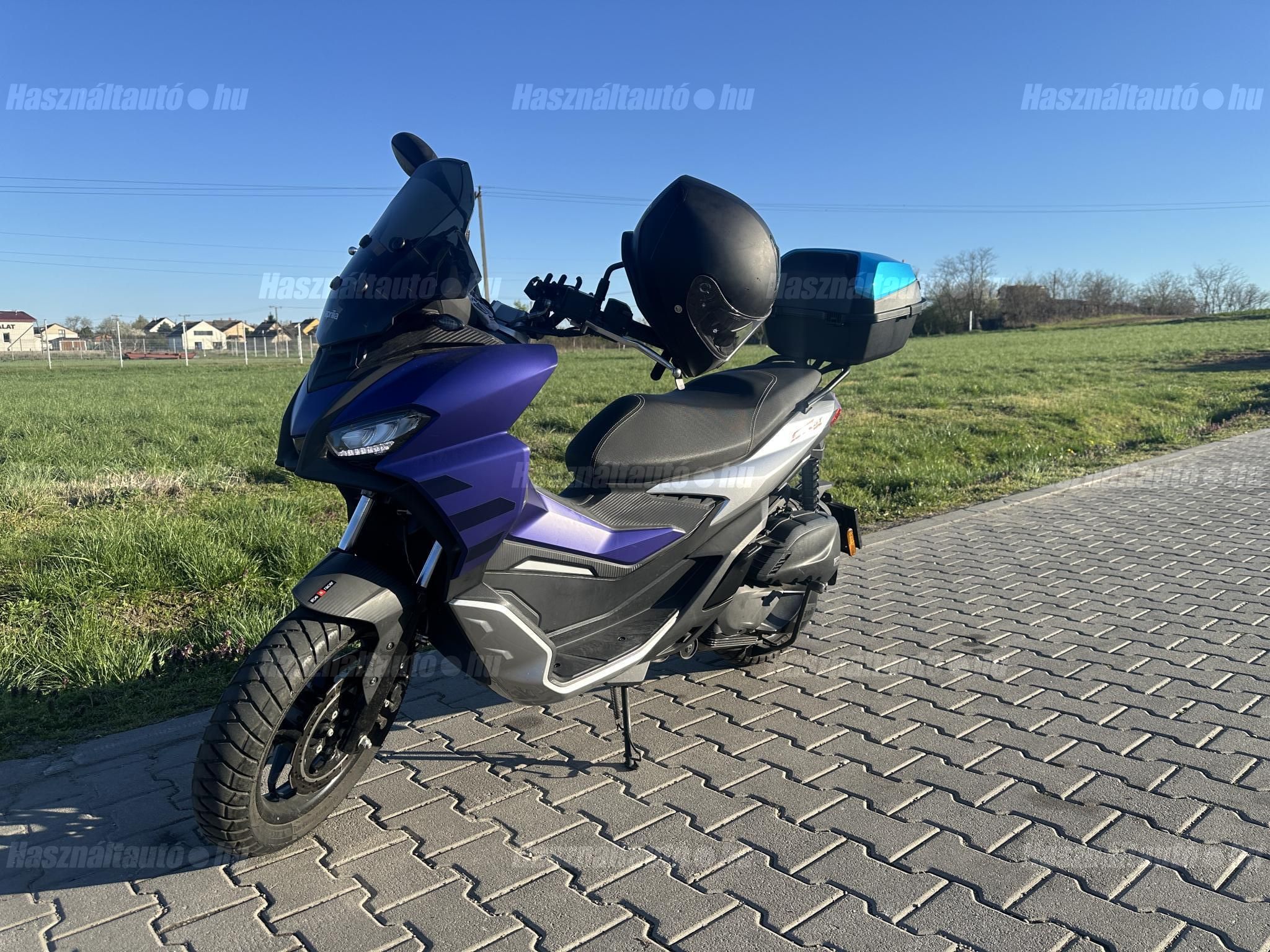APRILIA SR GT 125 2022/5 - 1