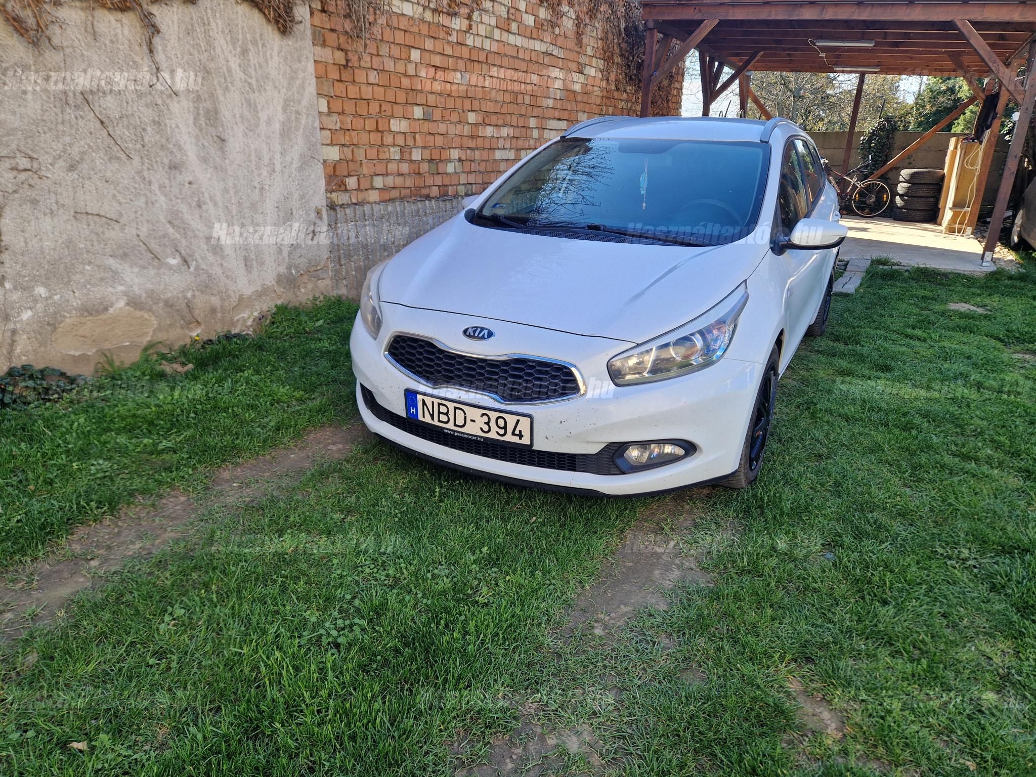 KIA CEE'D 2015/3 - 1