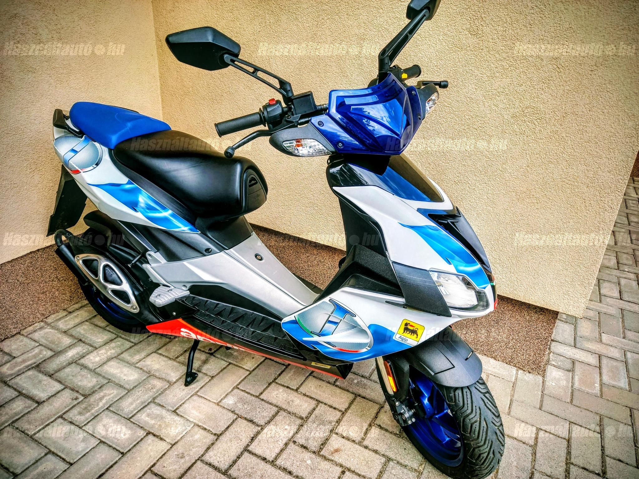 Eladó APRILIA SR 50 cm³ (2007) Motorkerékpár | Használtautó.hu