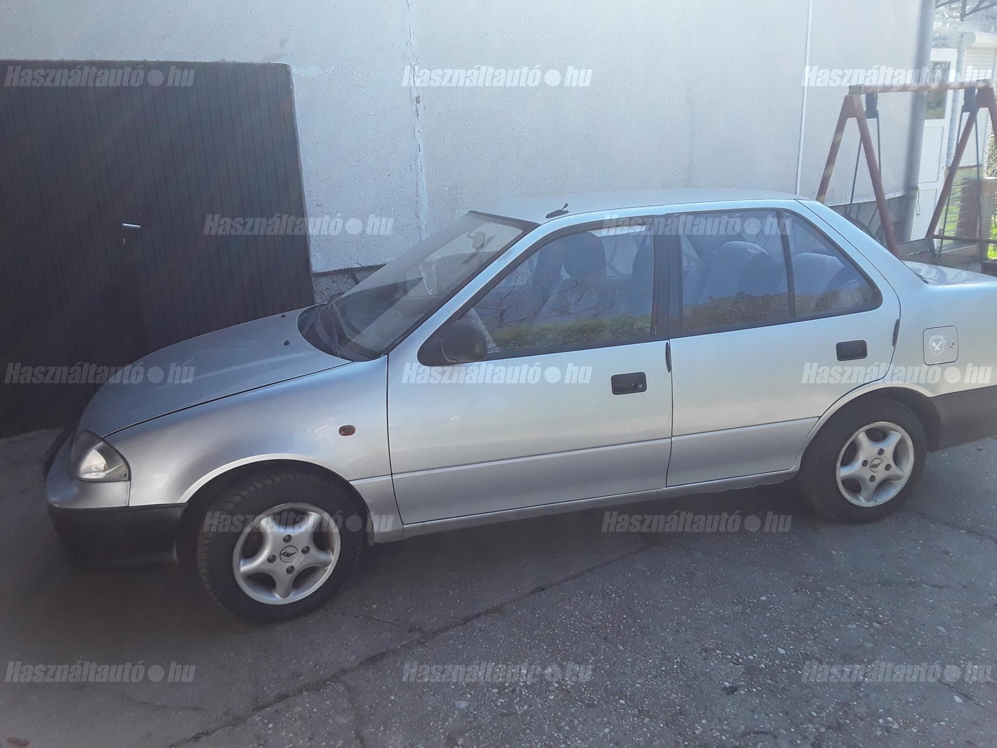 SUZUKI SWIFT 2001 - 1
