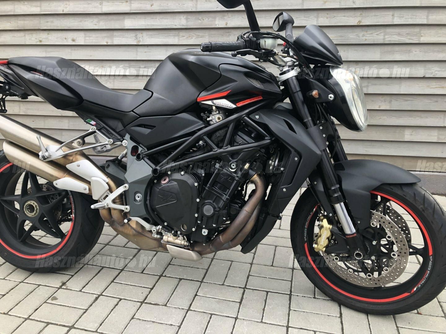 MV AGUSTA BRUTALE 920 2011/4 - 1