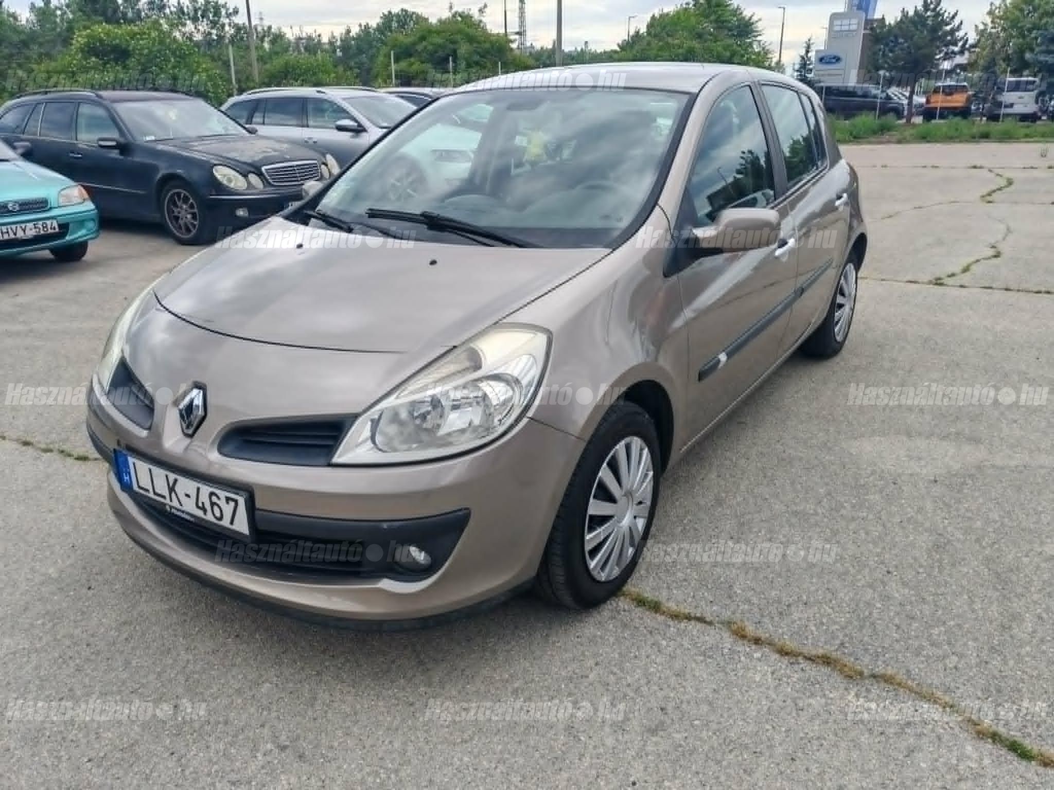 RENAULT CLIO 2009/3 - 1