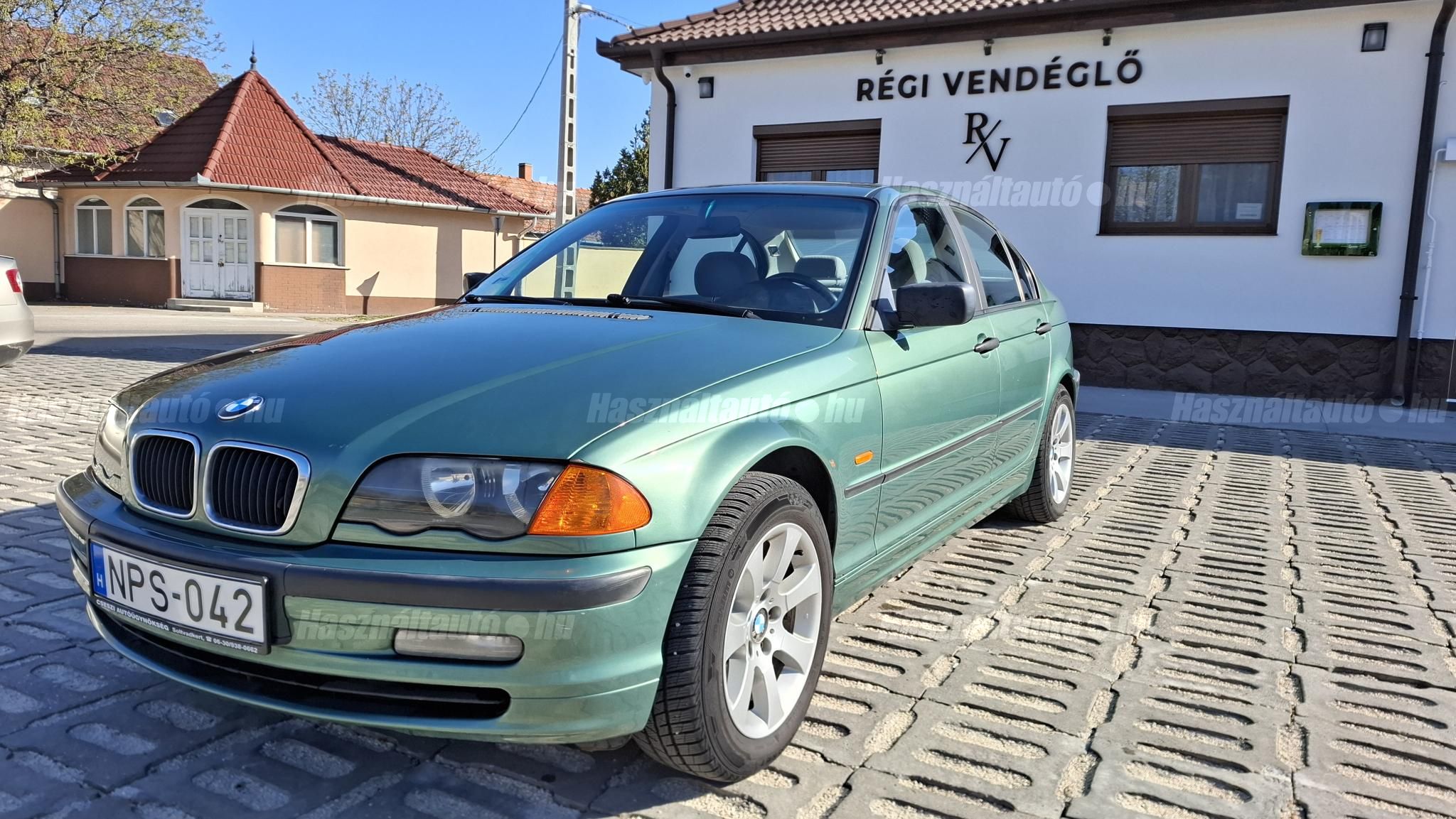 BMW 318 2000/7 - 1