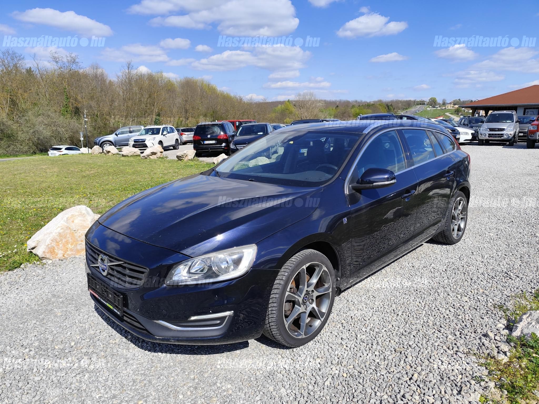 VOLVO V60 2016/12 - 1
