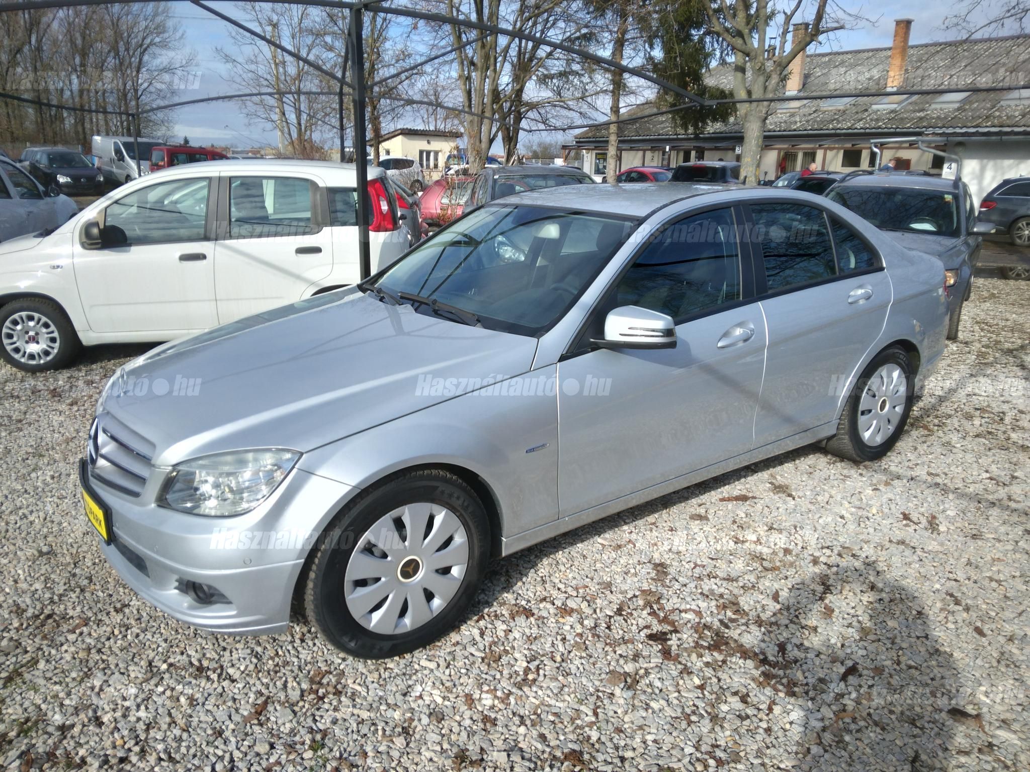 MERCEDES-BENZ C 180 2010/7 - 1