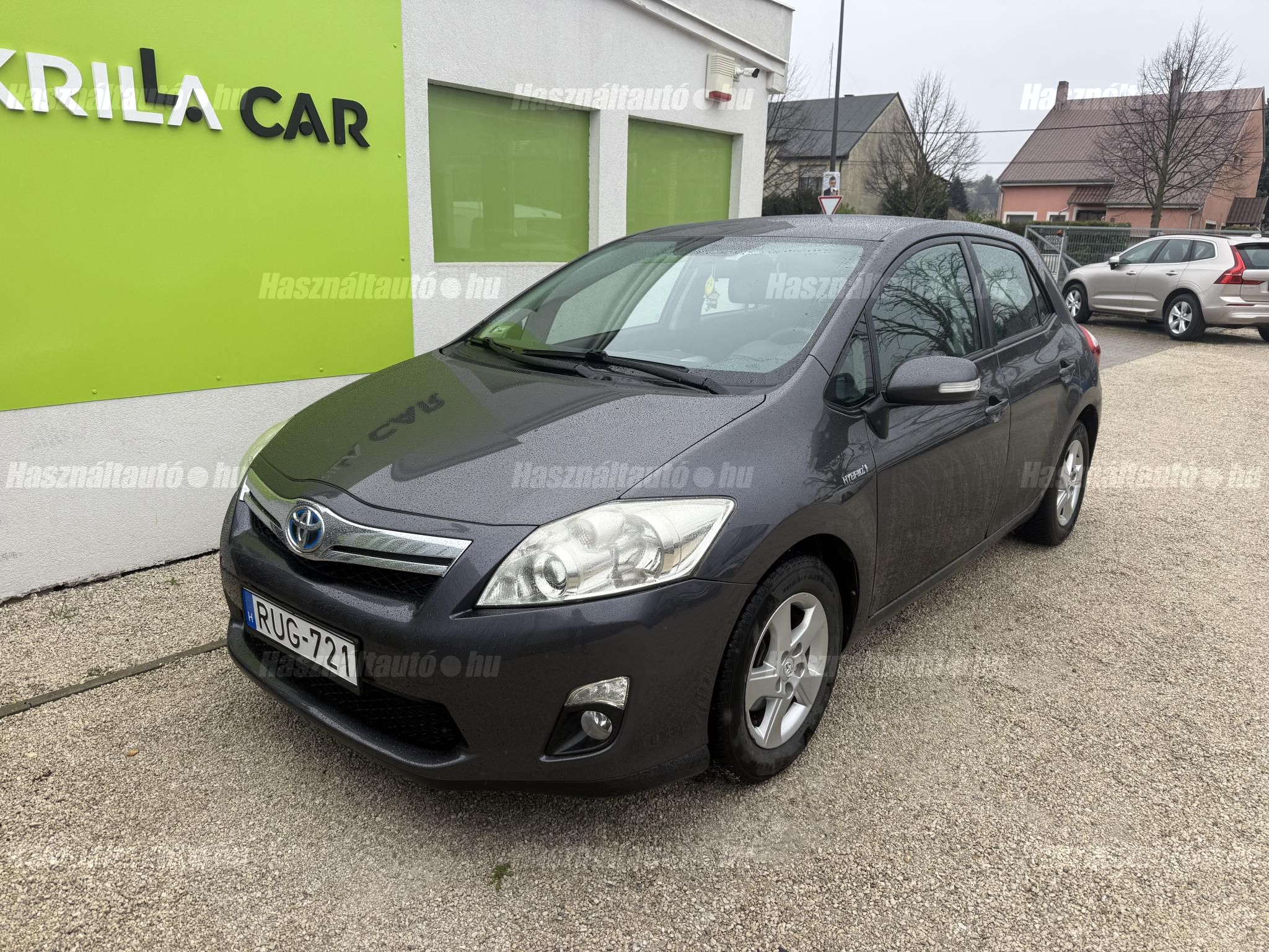 TOYOTA AURIS 2013/2 - 1