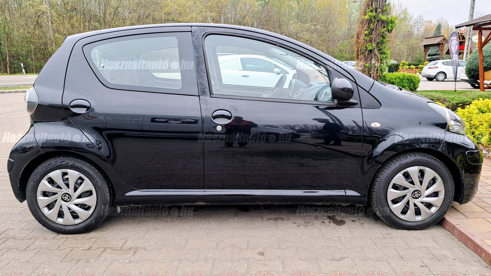 TOYOTA AYGO 2012 - 1