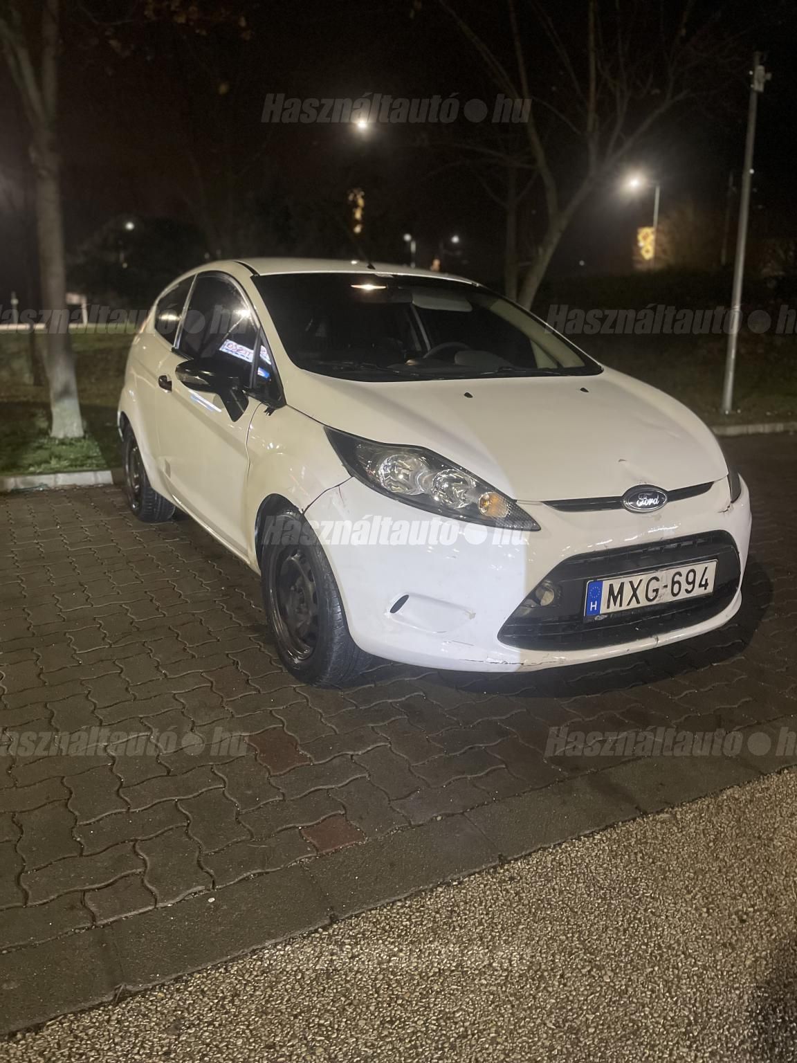 FORD FIESTA 2010/8 - 1