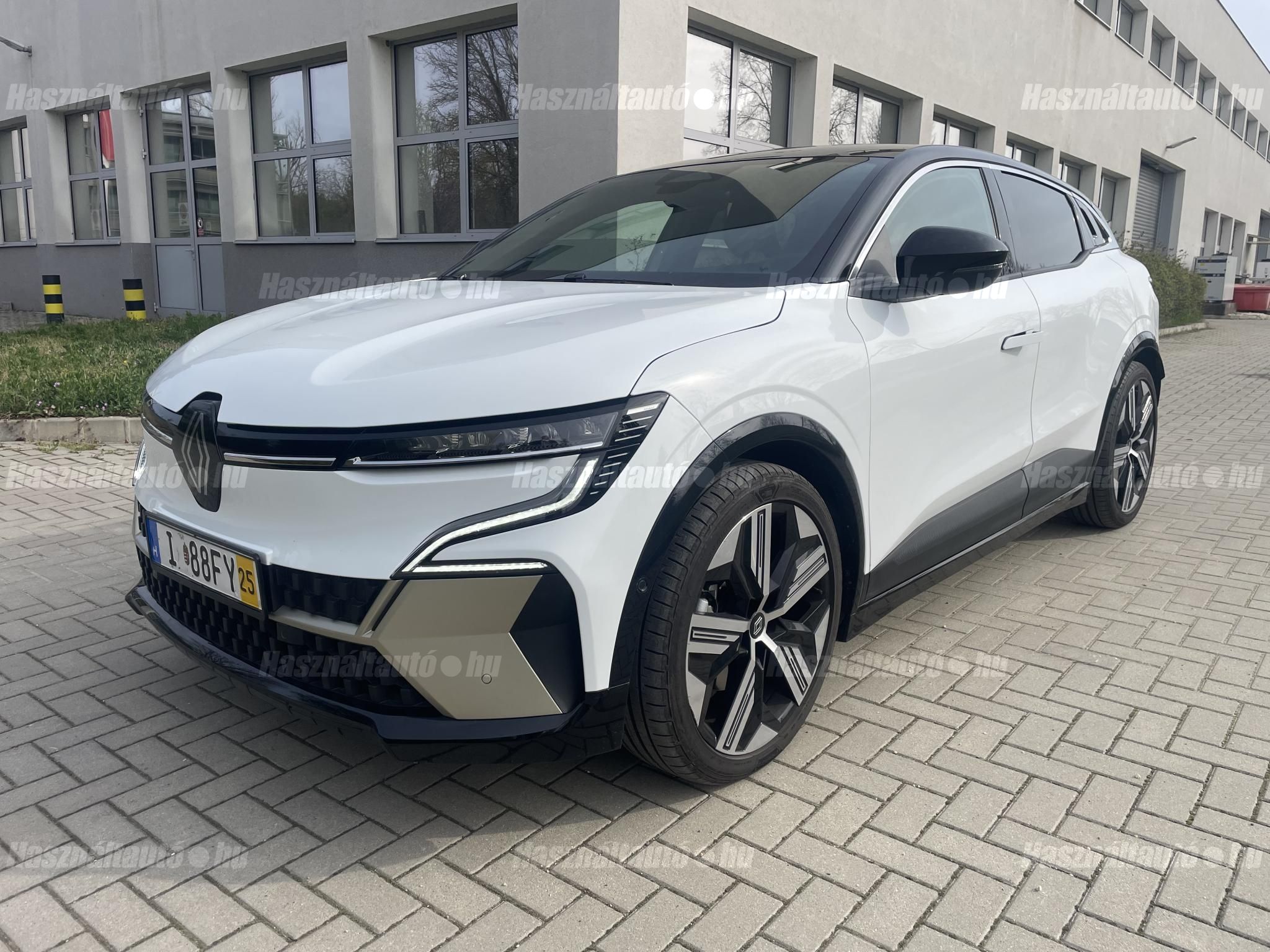 RENAULT MEGANE 2025/4 - 1
