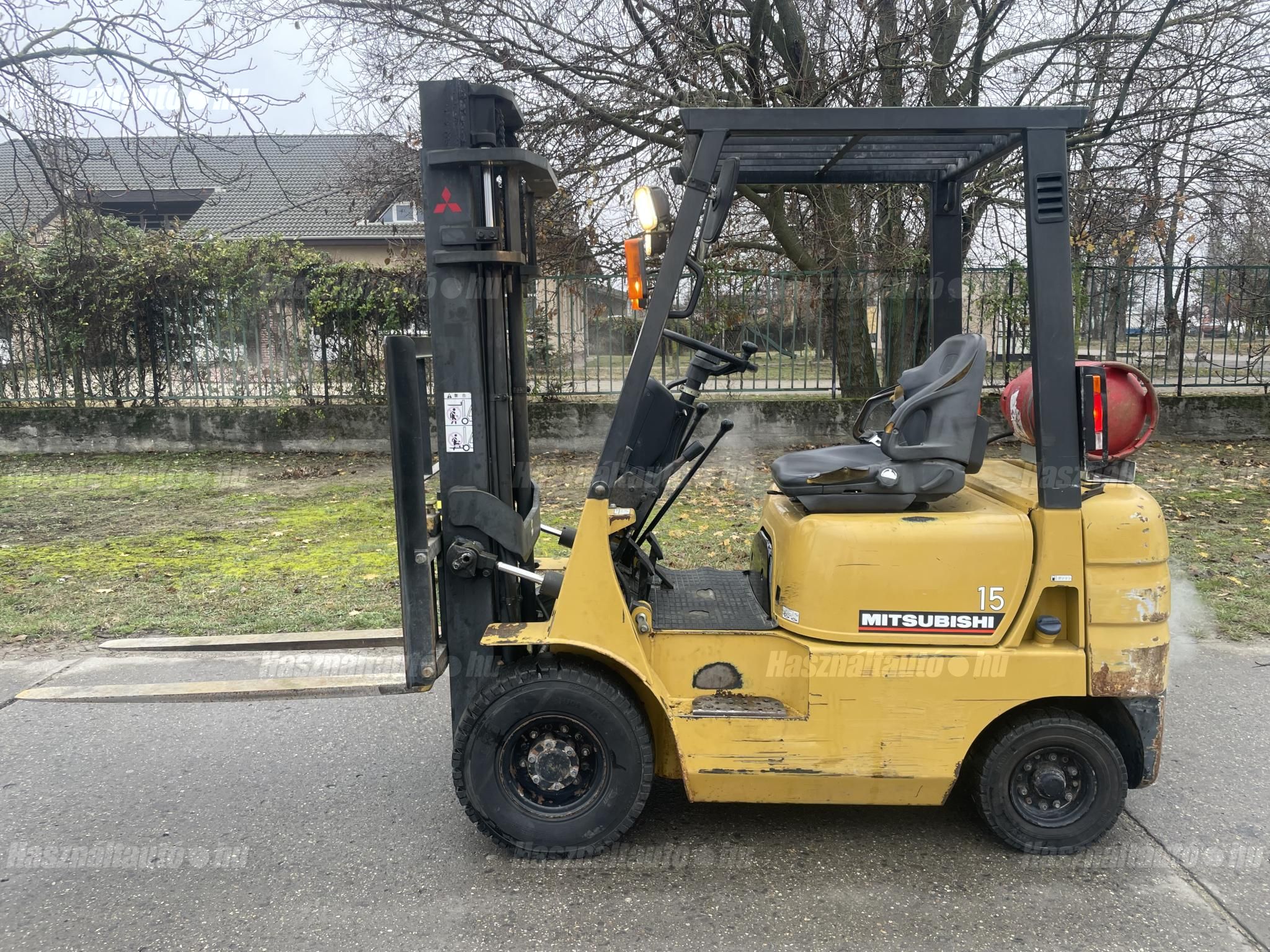 MITSUBISHI 2002/6 - 1