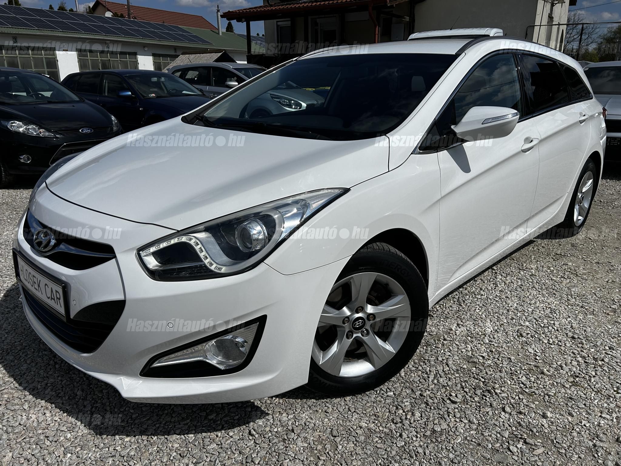 HYUNDAI I40 2011/8 - 1