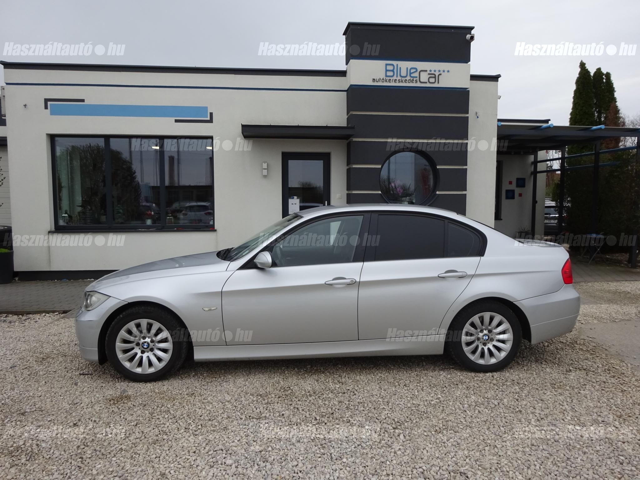 BMW 318 2008/11 - 1