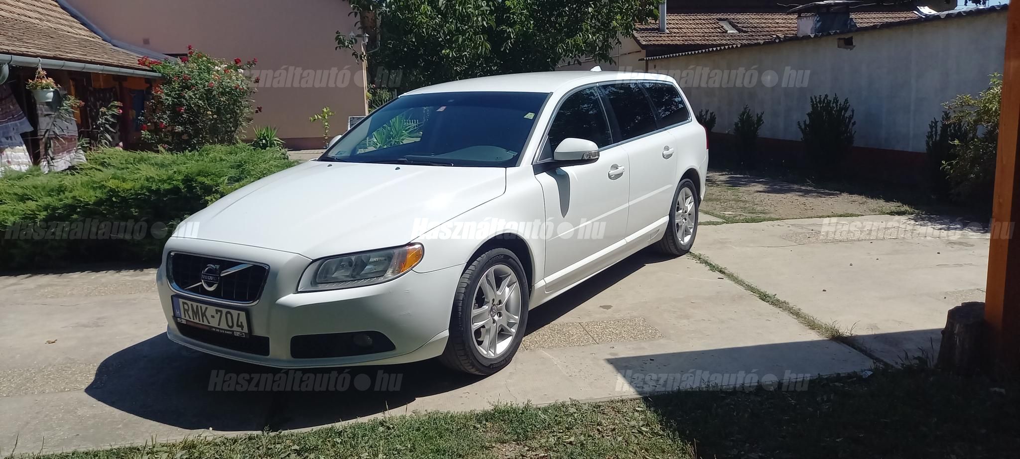 VOLVO V70 2010/4 - 1
