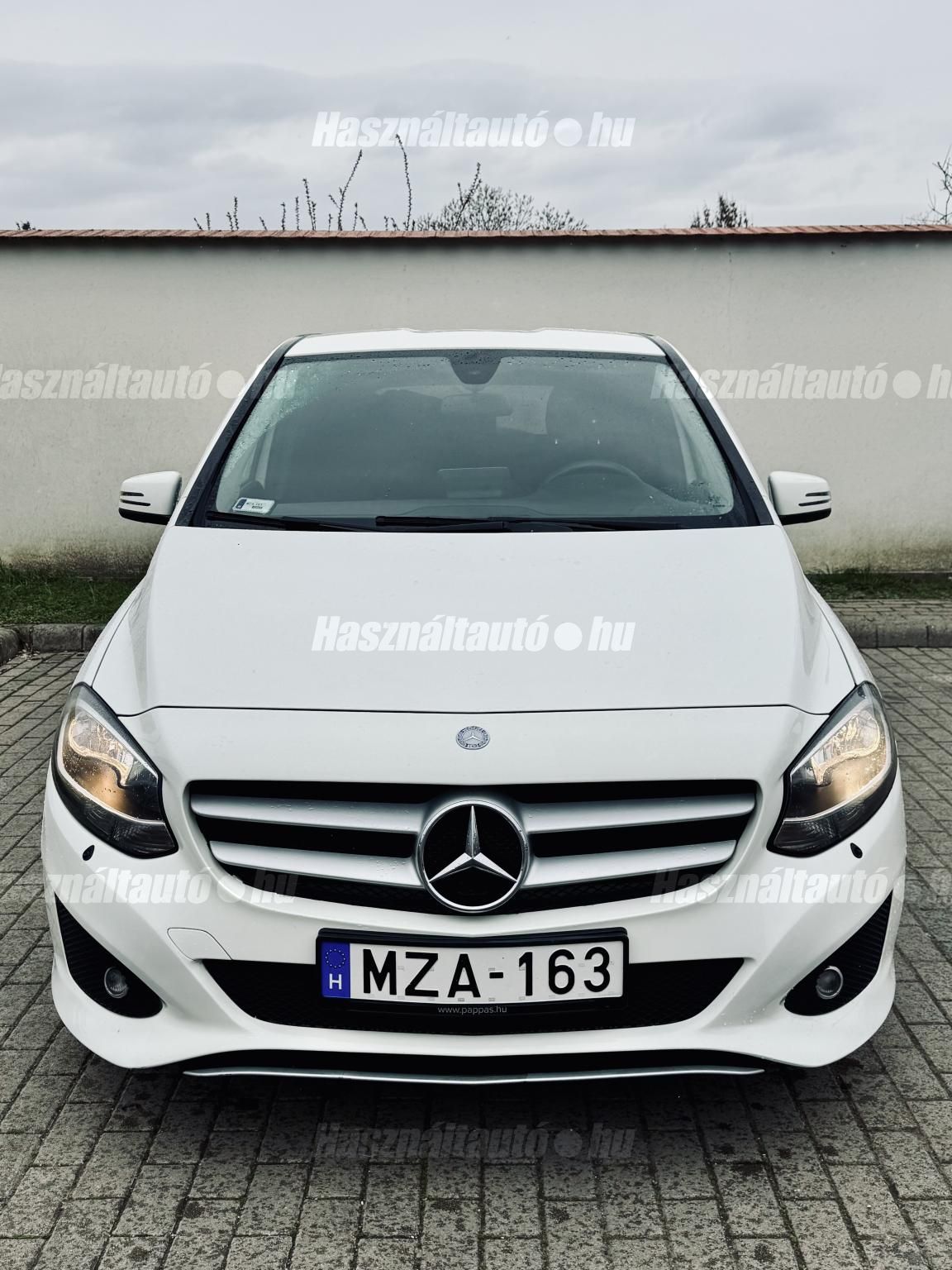 MERCEDES-BENZ B 220 2015/1 - 1