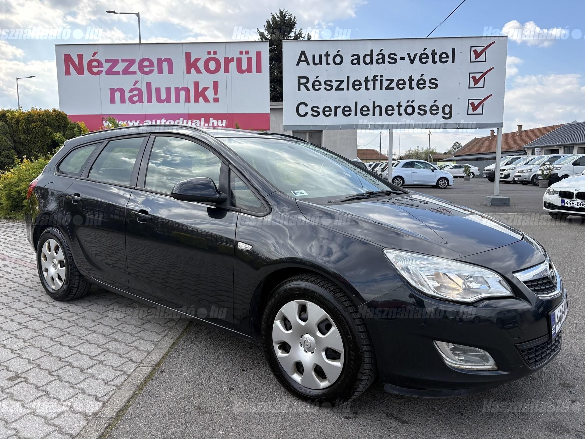 OPEL ASTRA J 2011/10 - 1