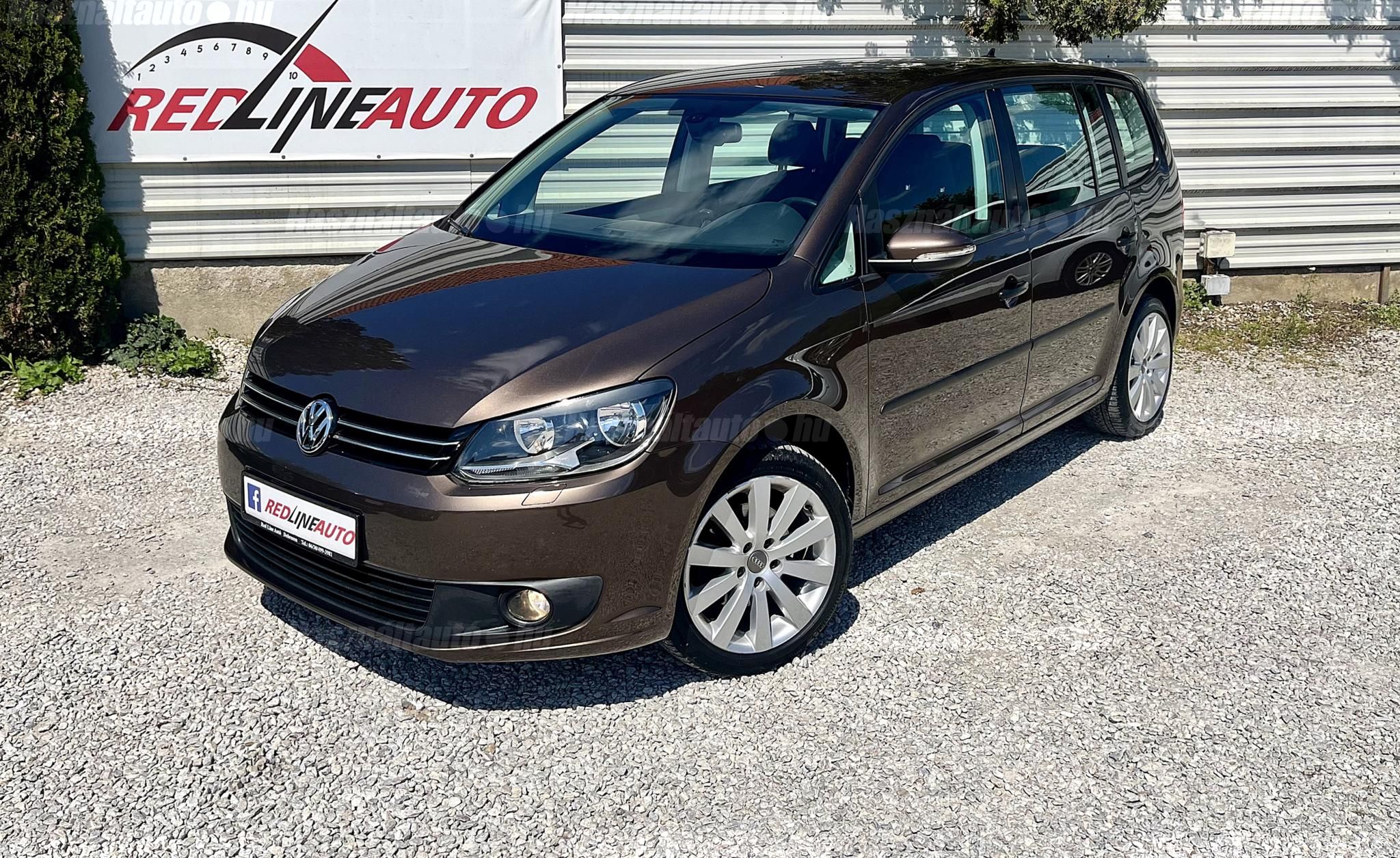VOLKSWAGEN TOURAN 2011/2 - 1