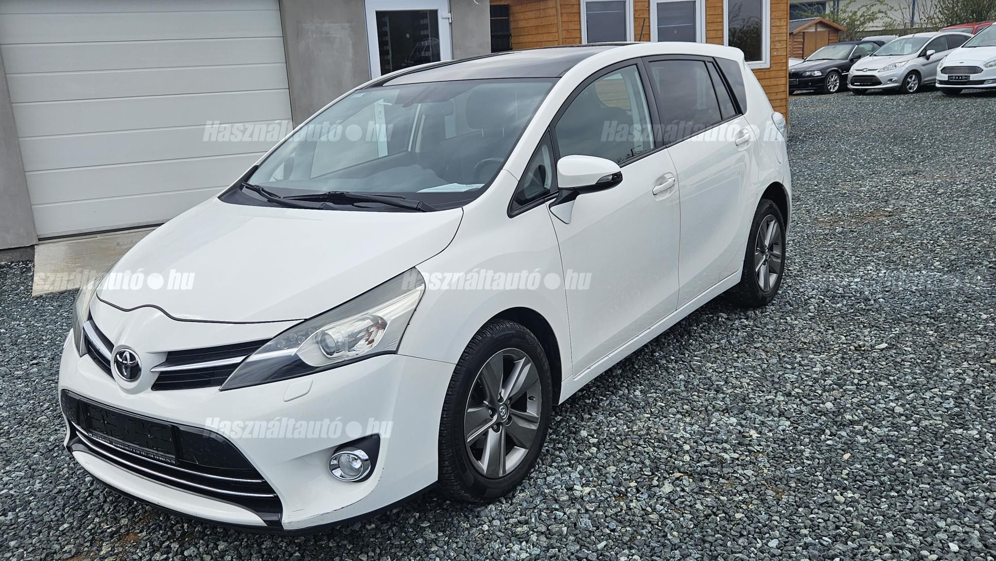 TOYOTA VERSO 2014/6 - 1