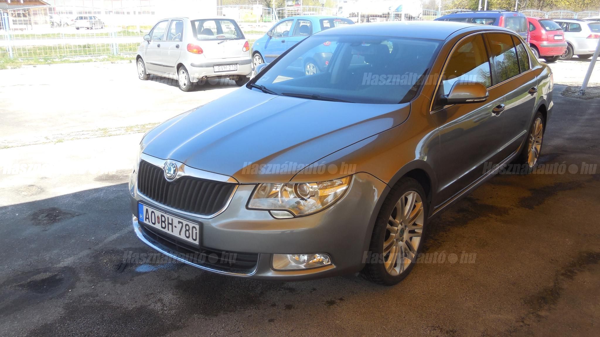 SKODA SUPERB 2012/10 - 1