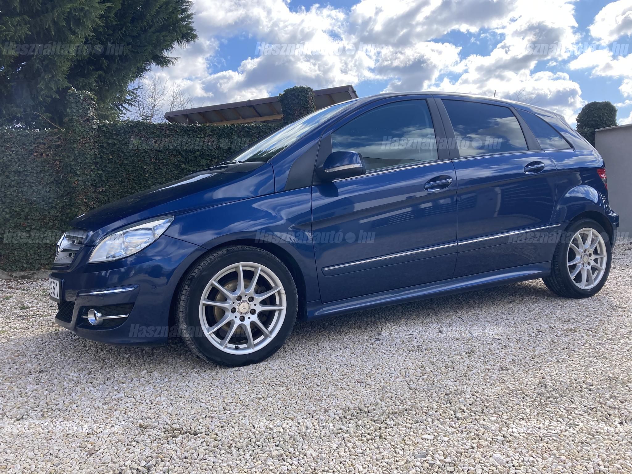 MERCEDES-BENZ B 200 2009/10 - 1