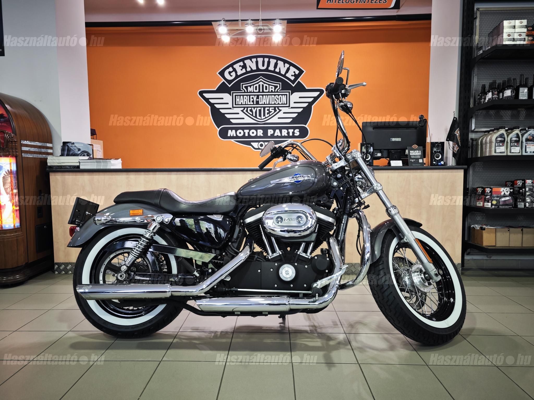 HARLEY-DAVIDSON SPORTSTER 1200 CUSTOM 2015/6 - 1