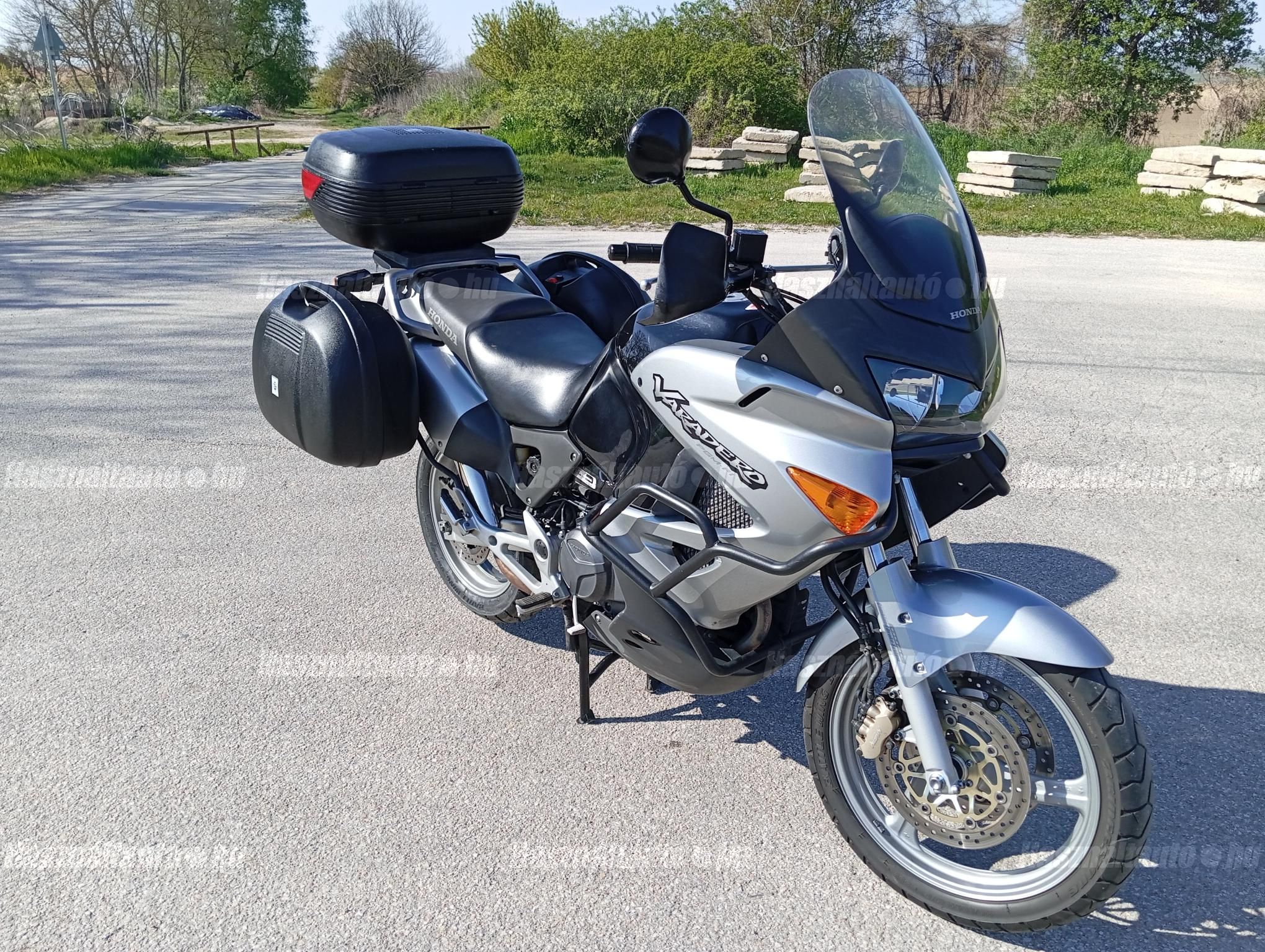 HONDA XL 1000 V  (VARADERO) 2003/4 - 1