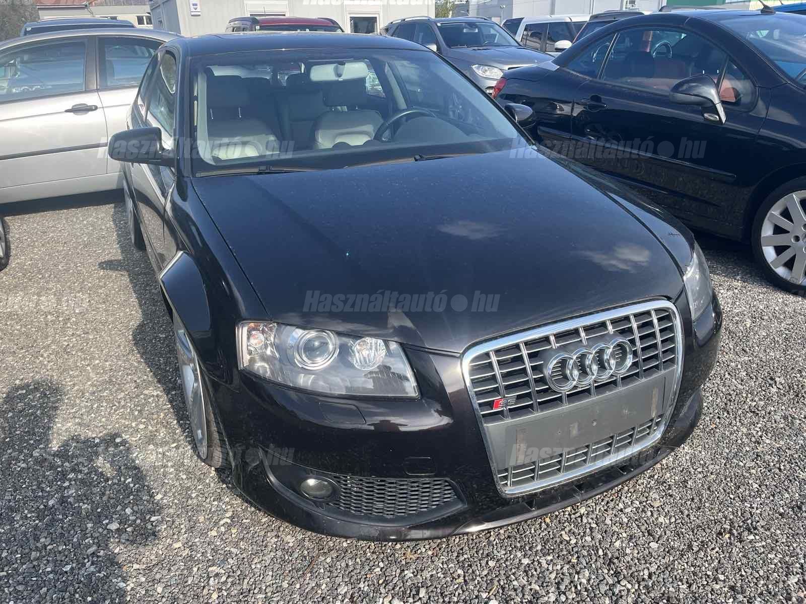 AUDI A3 2004/2 - 1