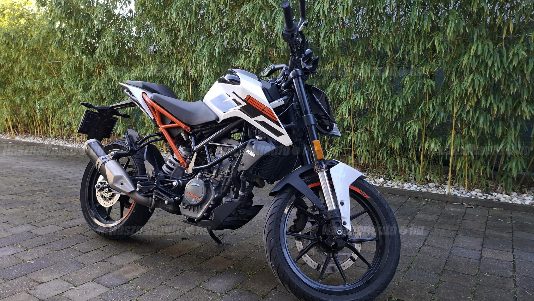 KTM 125 DUKE 2019 - 1