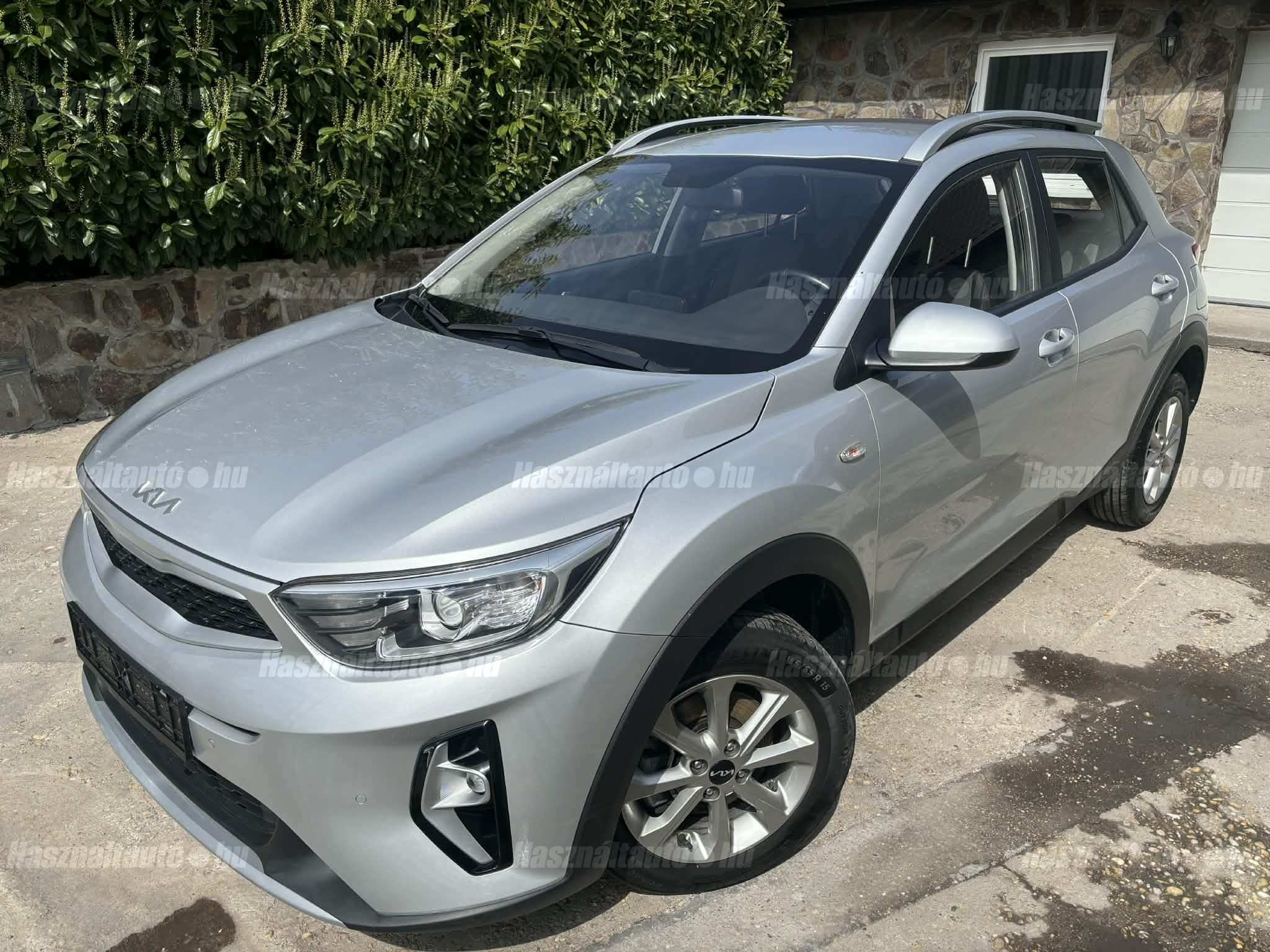 KIA STONIC 2022/11 - 1