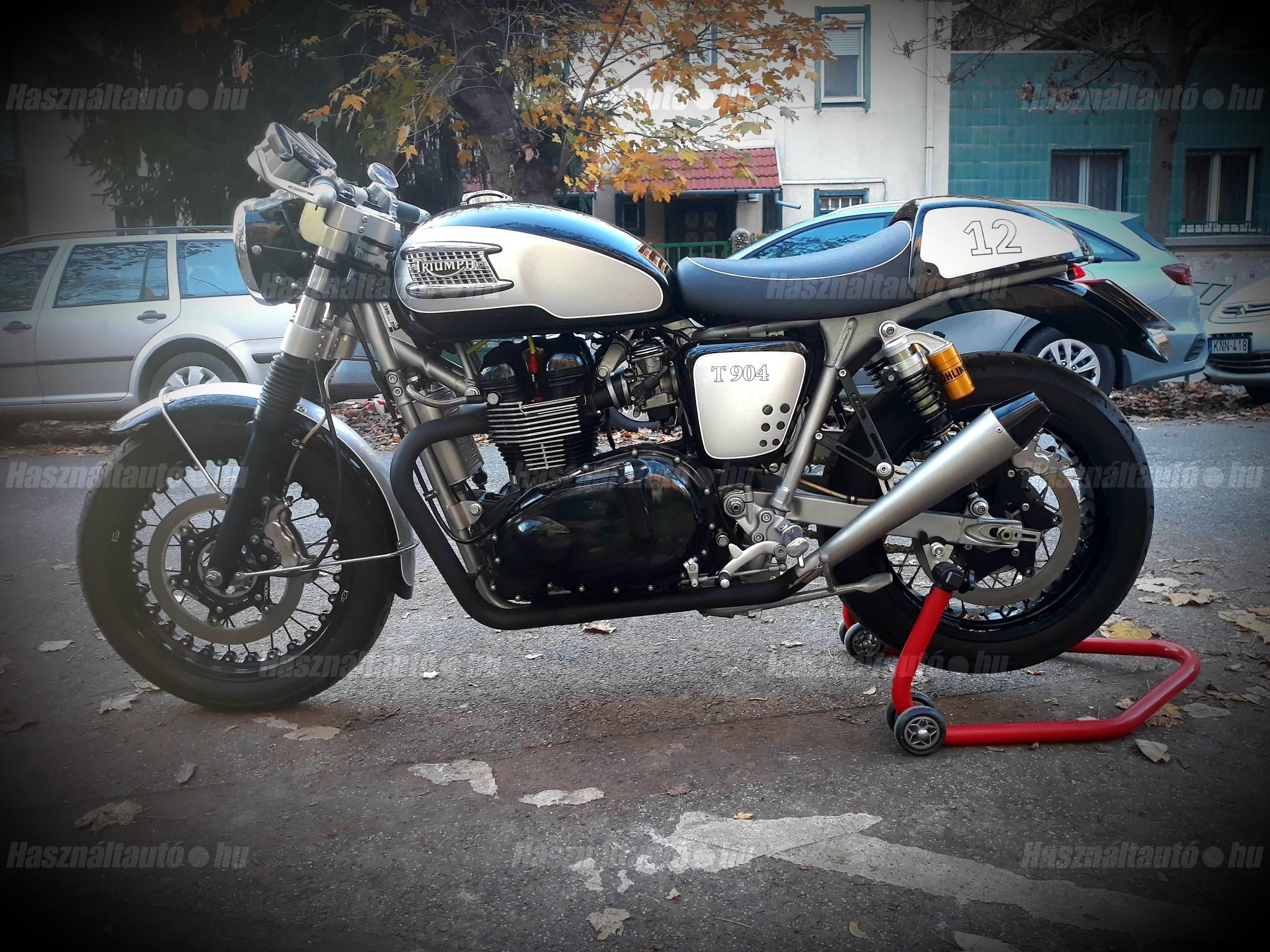 TRIUMPH BONNEVILLE 900 2008 - 1