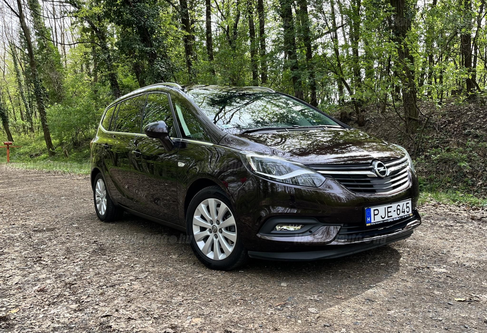 OPEL ZAFIRA TOURER 2017/10 - 1