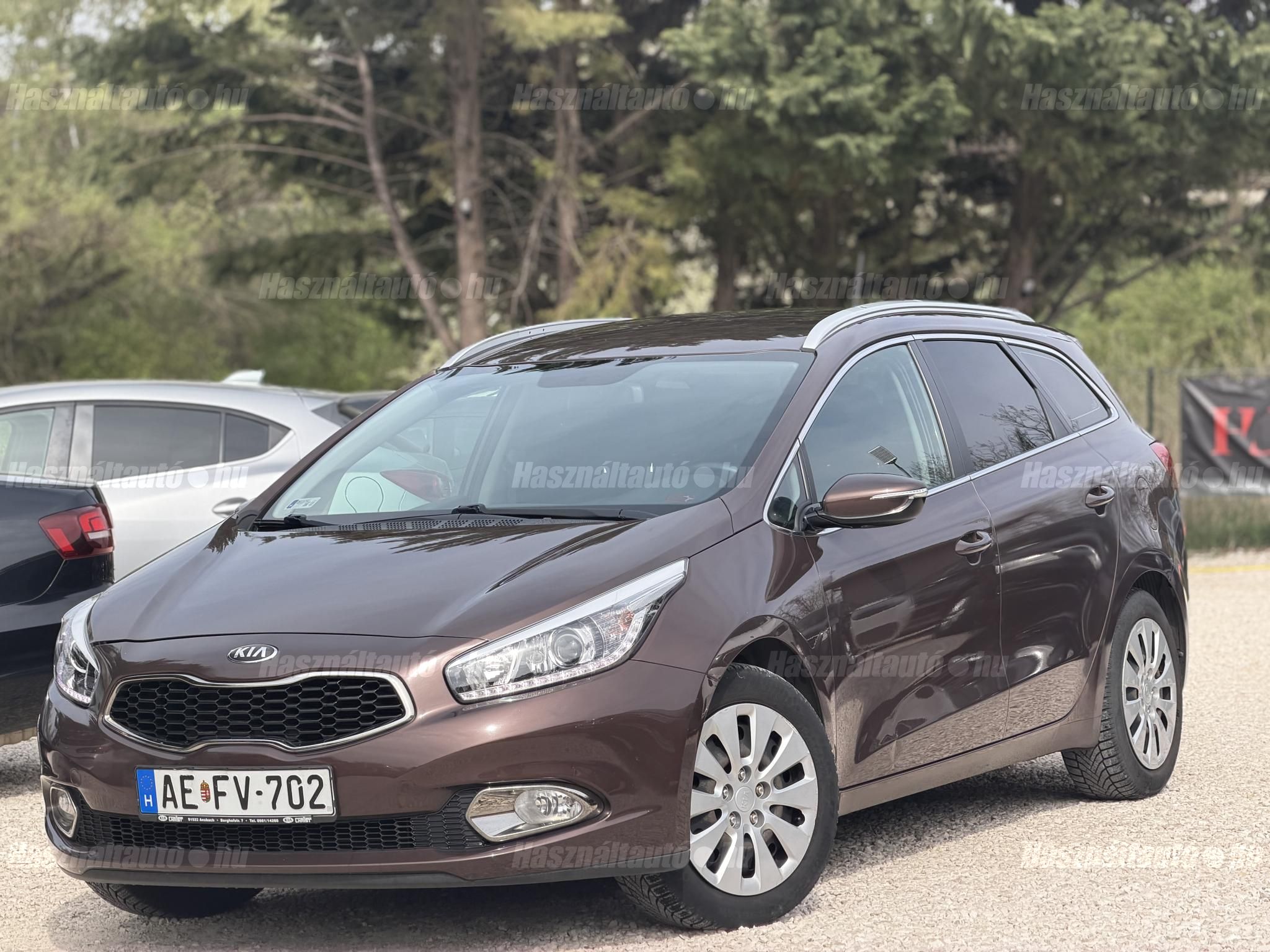 KIA CEE'D 2013/9 - 1
