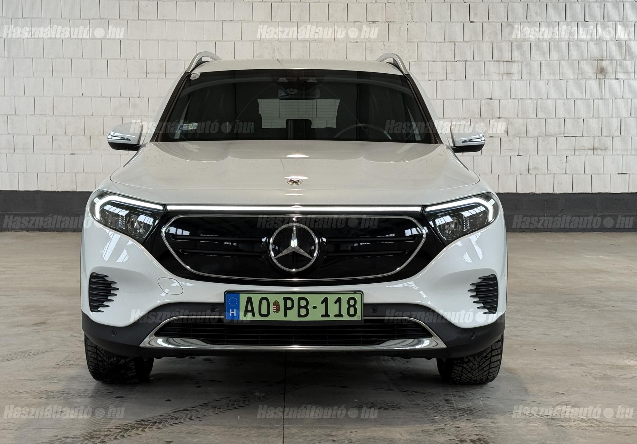 MERCEDES-BENZ EQB 2023/7 - 1