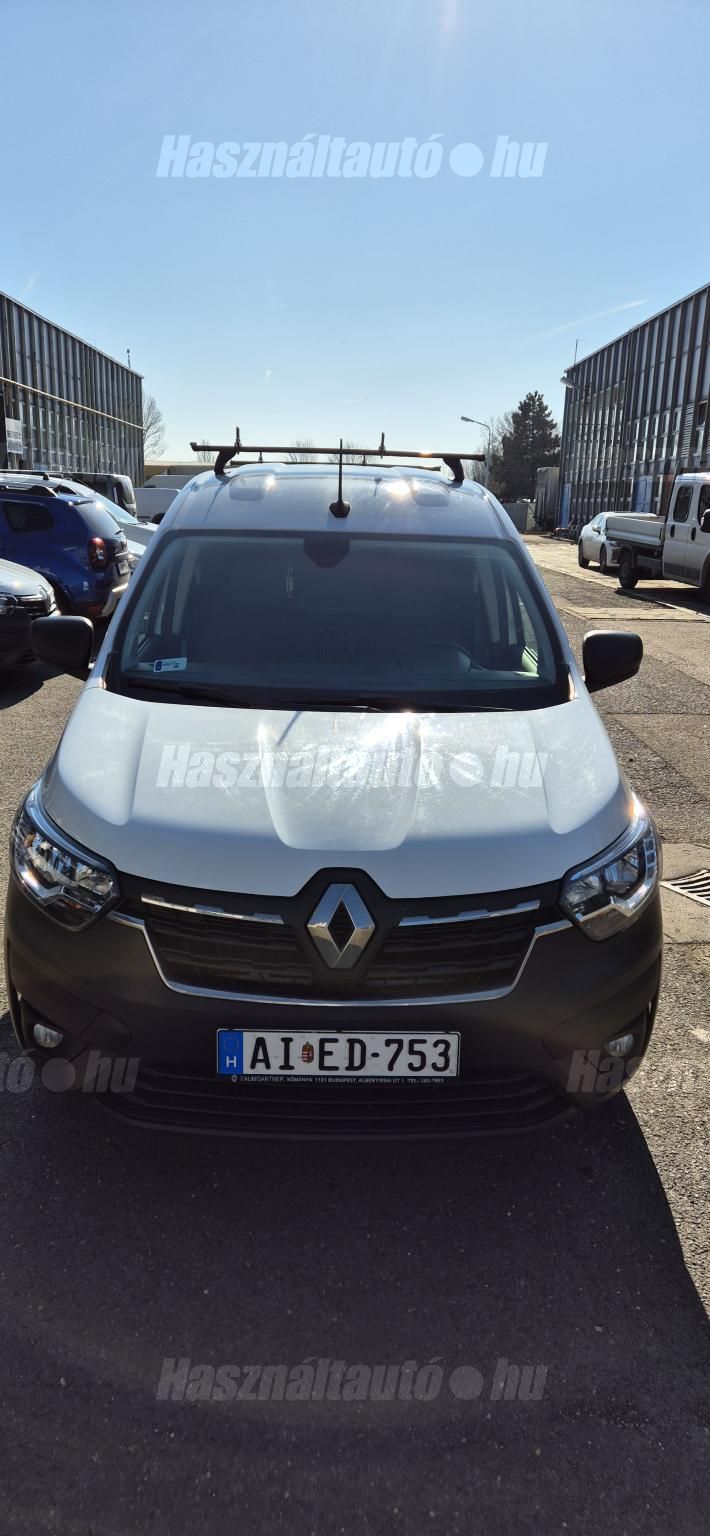 RENAULT EXPRESS 2024/8 - 1