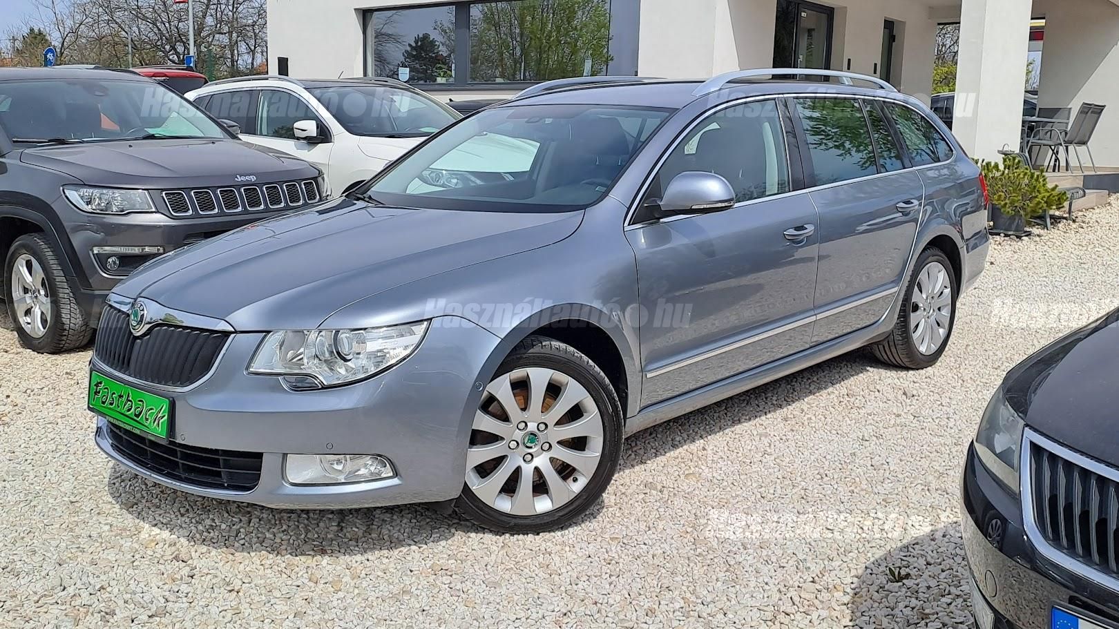 SKODA SUPERB 2012/8 - 1