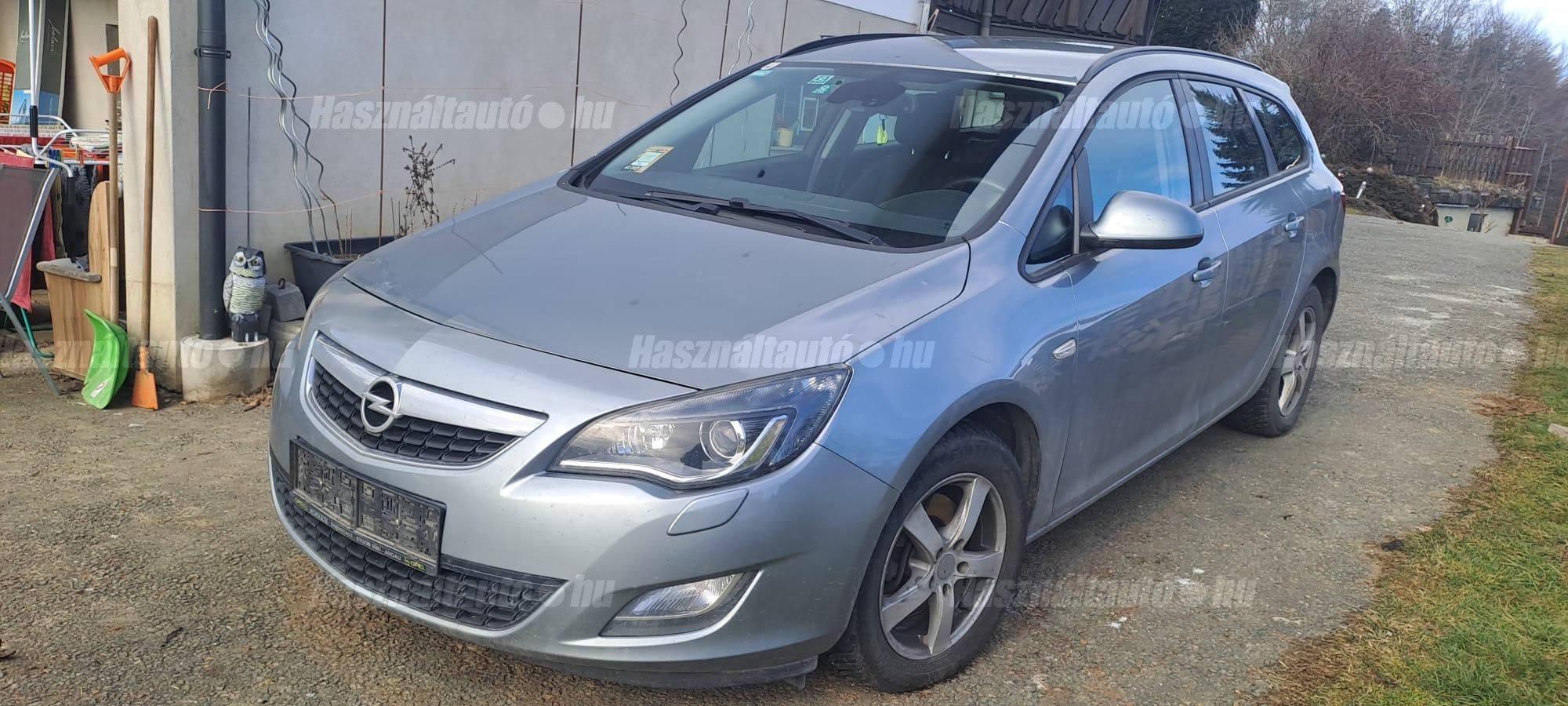 OPEL ASTRA J 2011/3 - 1