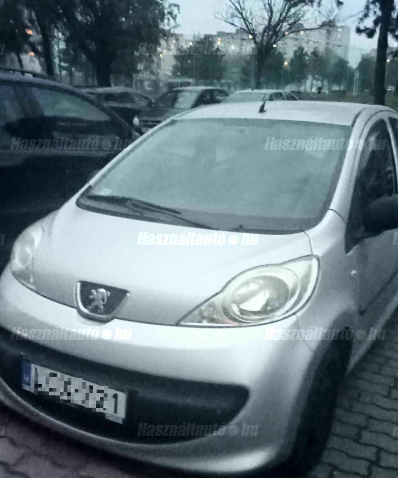Megkímélt,143000 km